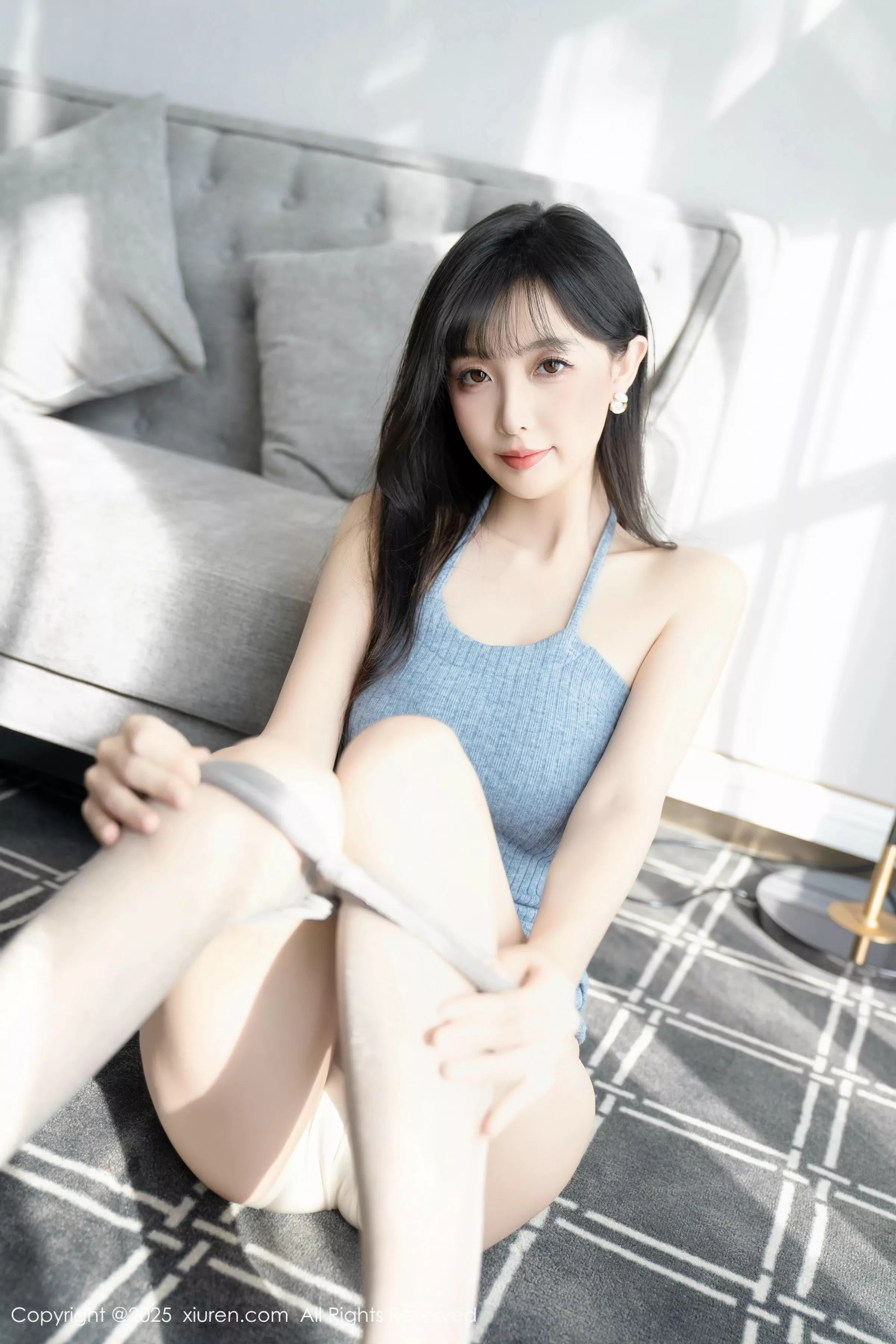 秀人集.com_[XiuRen秀人网]No.10124_模特樱桃小阑子性感浅蓝色连衣短裙配灰丝袜秀曼妙身姿诱惑写真86P