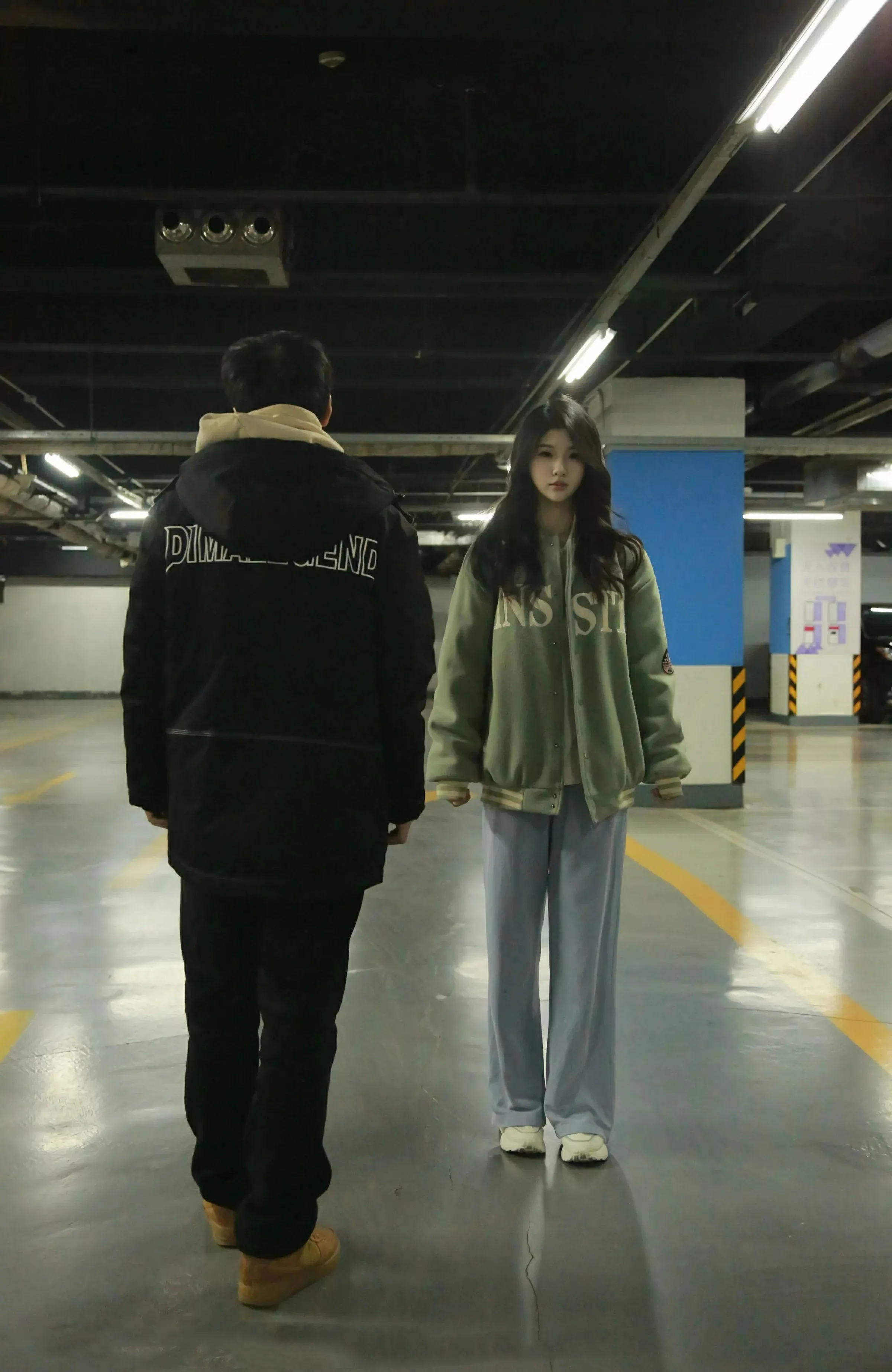 秀人集.com_[XiuRen秀人网]No.10137_新人模特小芭乐性感白色情趣内衣配白丝袜秀曼妙身姿诱惑写真64P