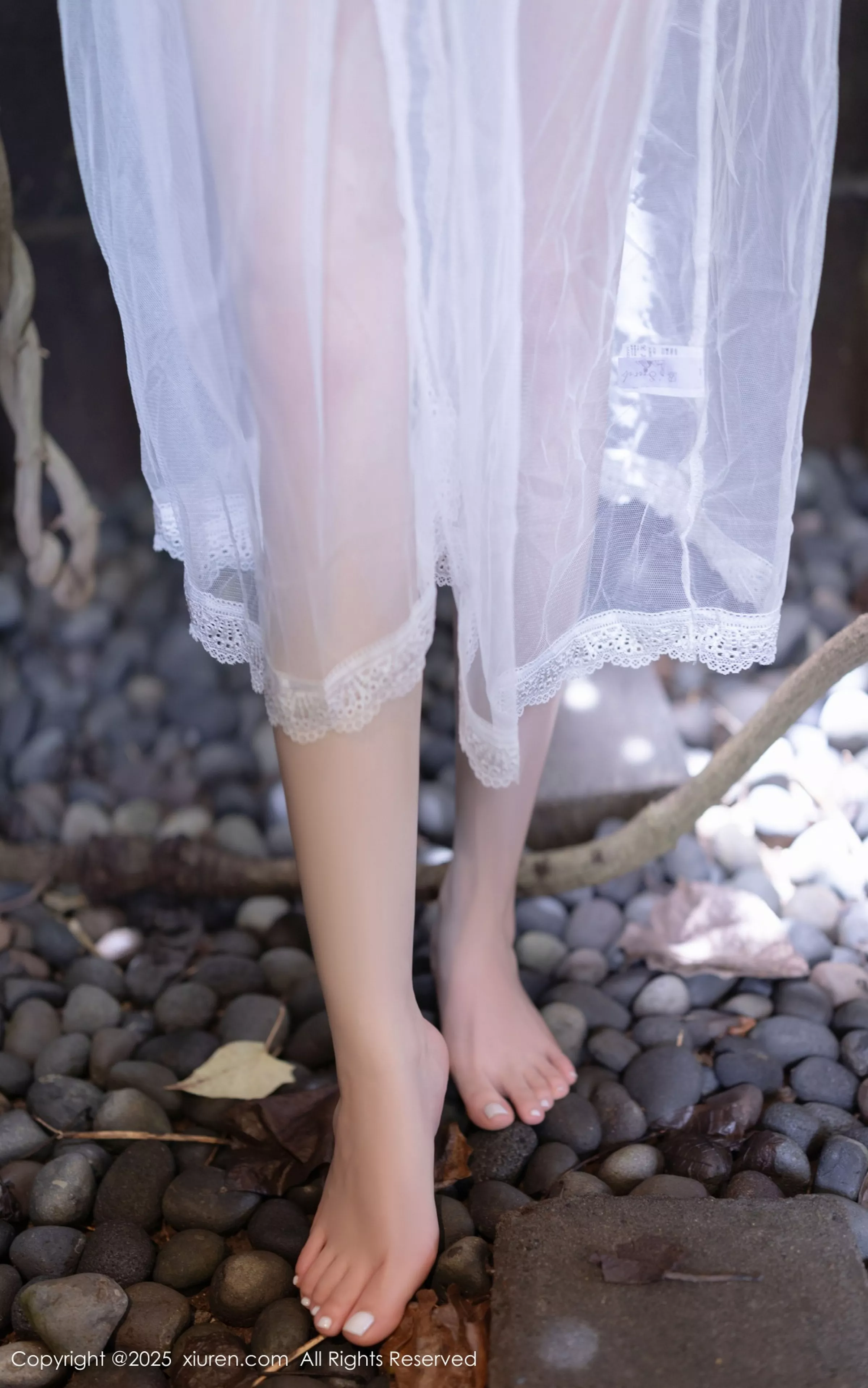 秀人集.com_[XiuRen秀人网]No.10173_模特鱼子酱Fish性感白色轻透连衣裙透视秀惹火身材撩人诱惑写真80P