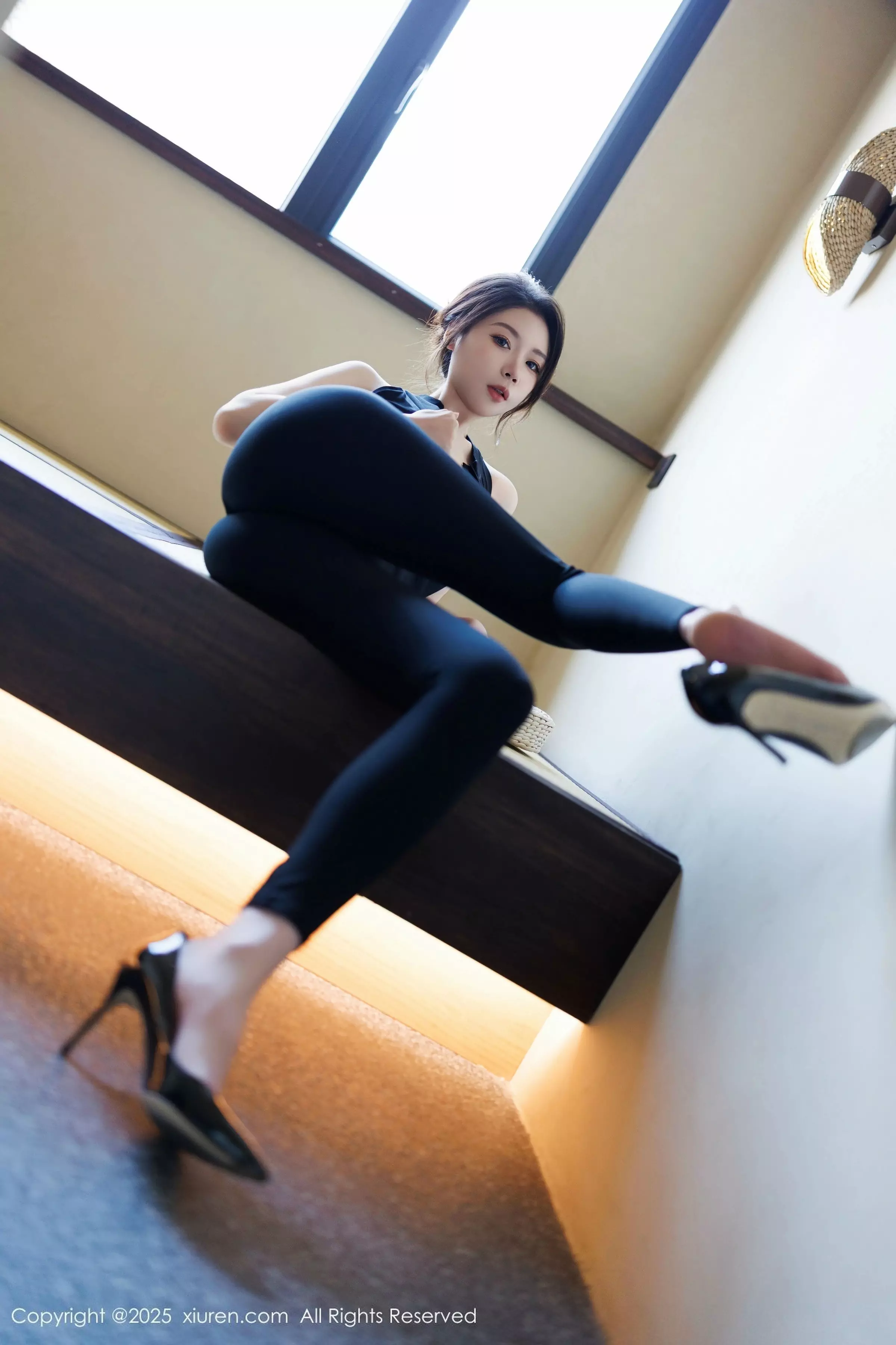 秀人集.com_[XiuRen秀人网]No.10059_模特梦心玥性感黑色情趣内衣配黑丝吊袜秀高挑曼妙身姿诱惑写真83P