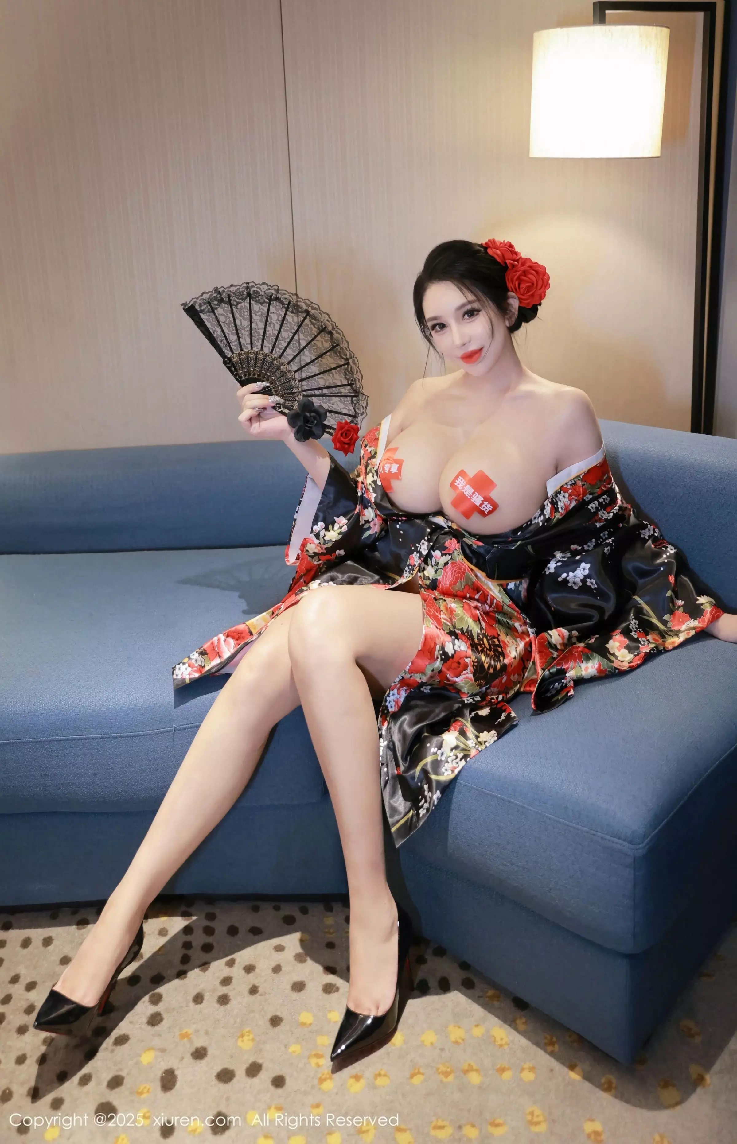 秀人集.com_[XiuRen秀人网]No.10065_新人模特乔安娜私房性感情趣服饰露豪乳遮点秀惹火身材诱惑写真40P