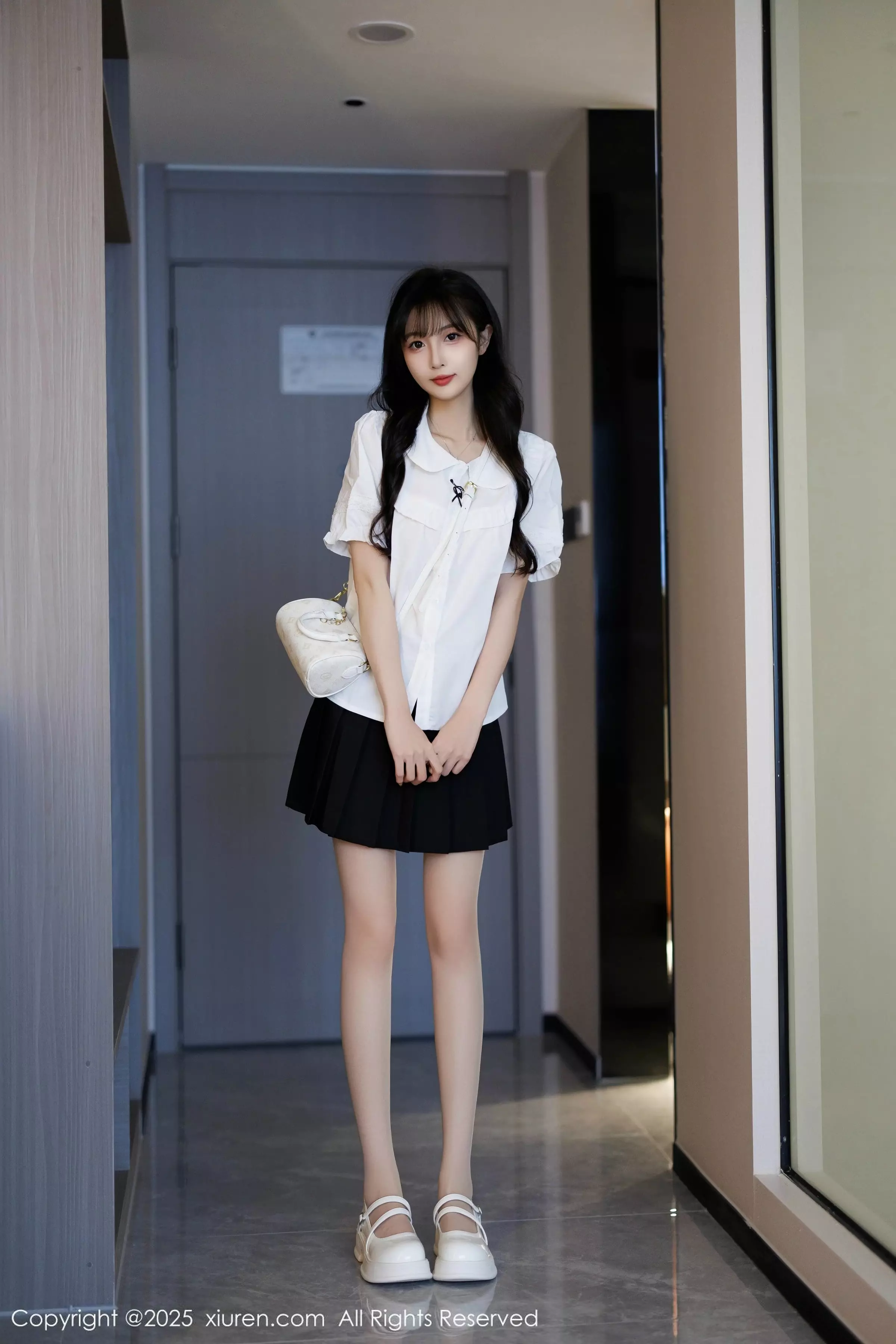 秀人集.com_[XiuRen秀人网]No.10067_模特樱桃小阑子性感白色上衣配黑短裙秀曼妙身姿迷人诱惑写真83P