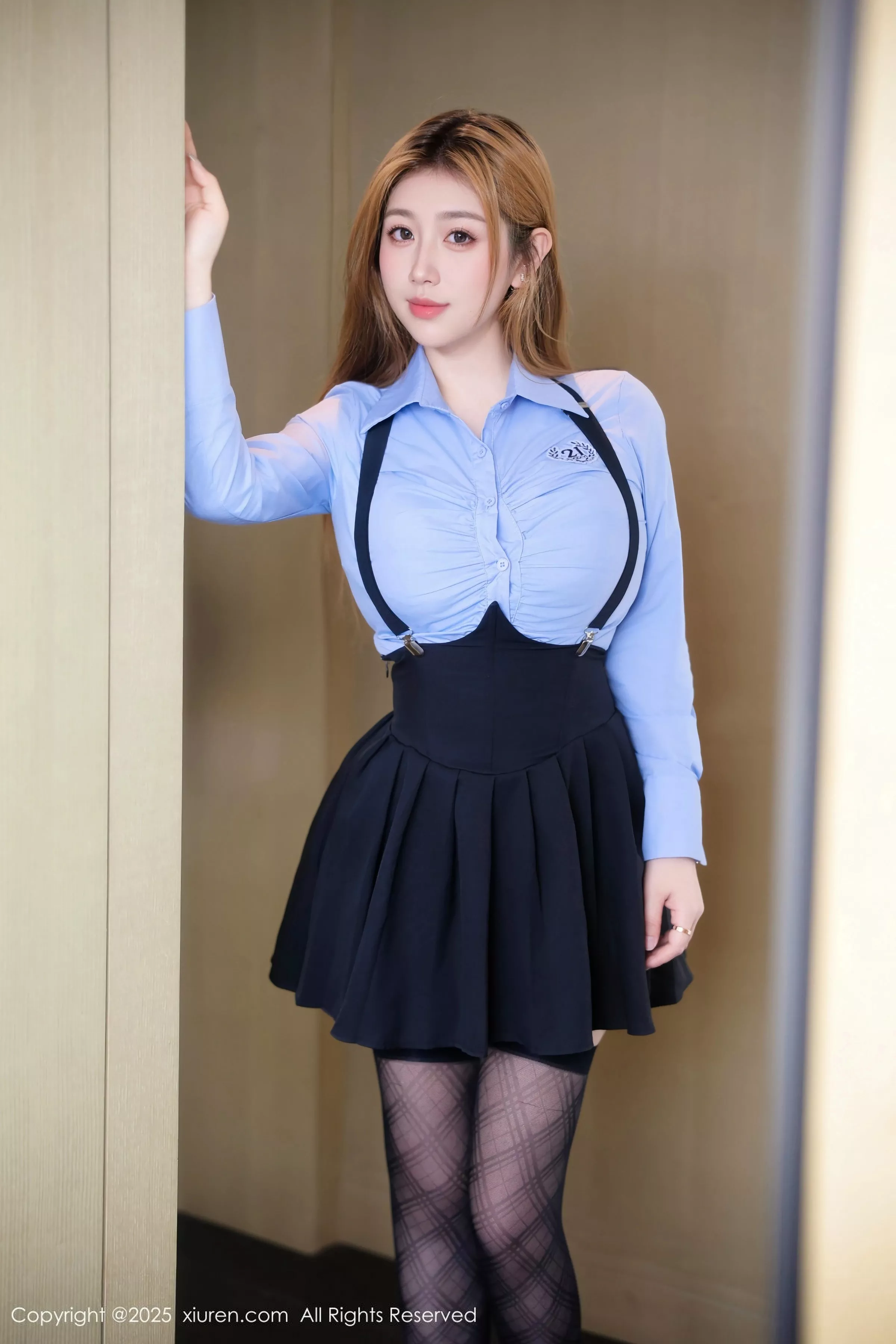 秀人集.com_[XiuRen秀人网]No.10224_新人模特麦当劳性感学生装露黑色情趣内衣配黑丝吊袜诱惑写真86P