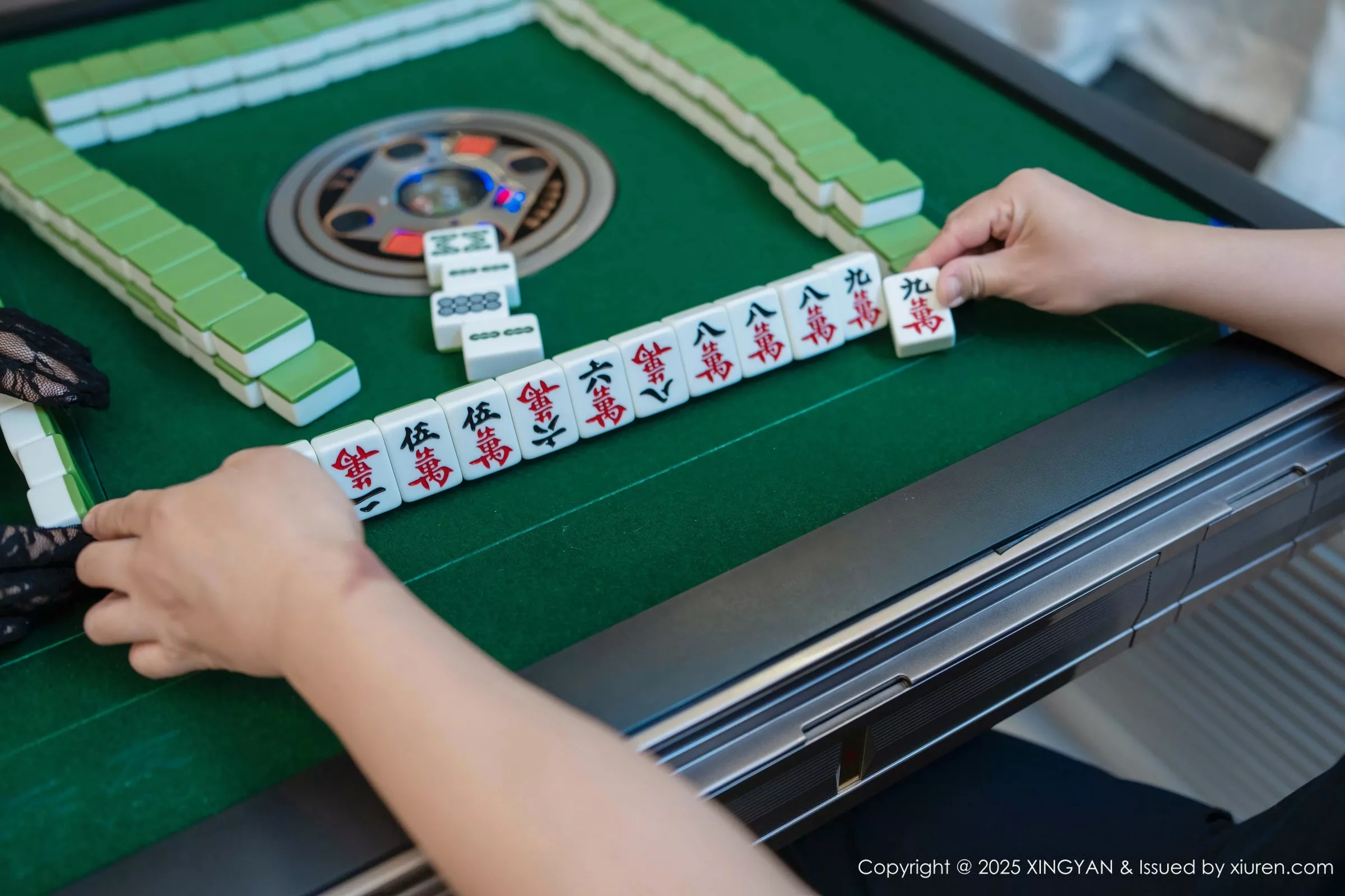 秀人集.com_[XINGYAN星颜社]VOL.344_模特清妙性感蓝色情趣连体衣配超薄肉丝秀完美身材诱惑写真78P