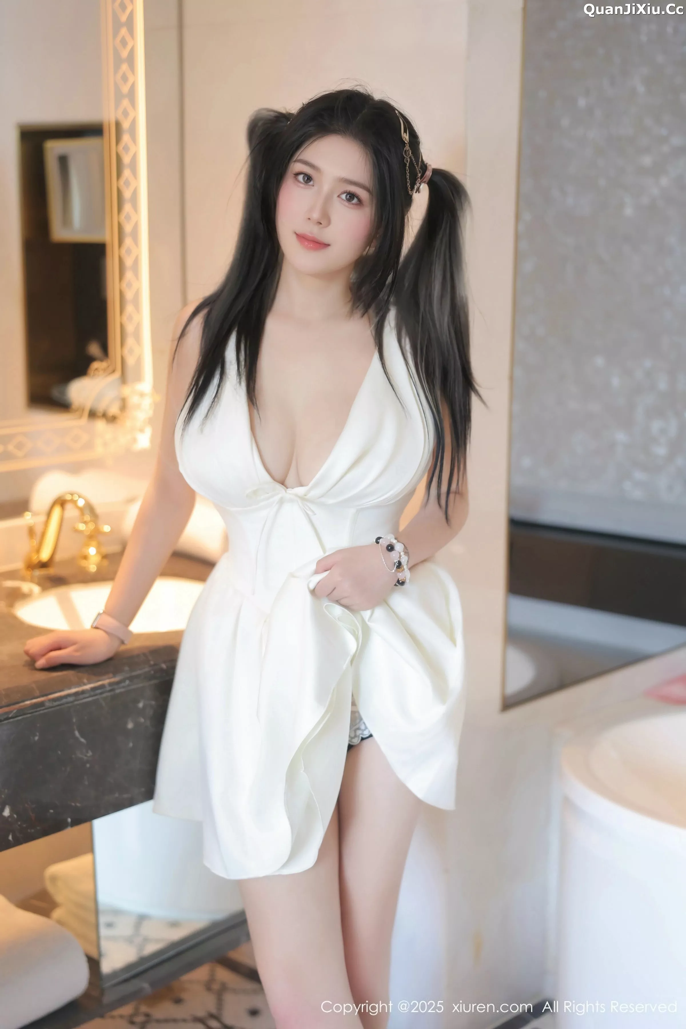 秀人集.com_[XiuRen秀人网]No.10262_新人模特诺诺Hsu白色连衣裙露粉色情趣内衣秀丰腴身材诱惑写真40P