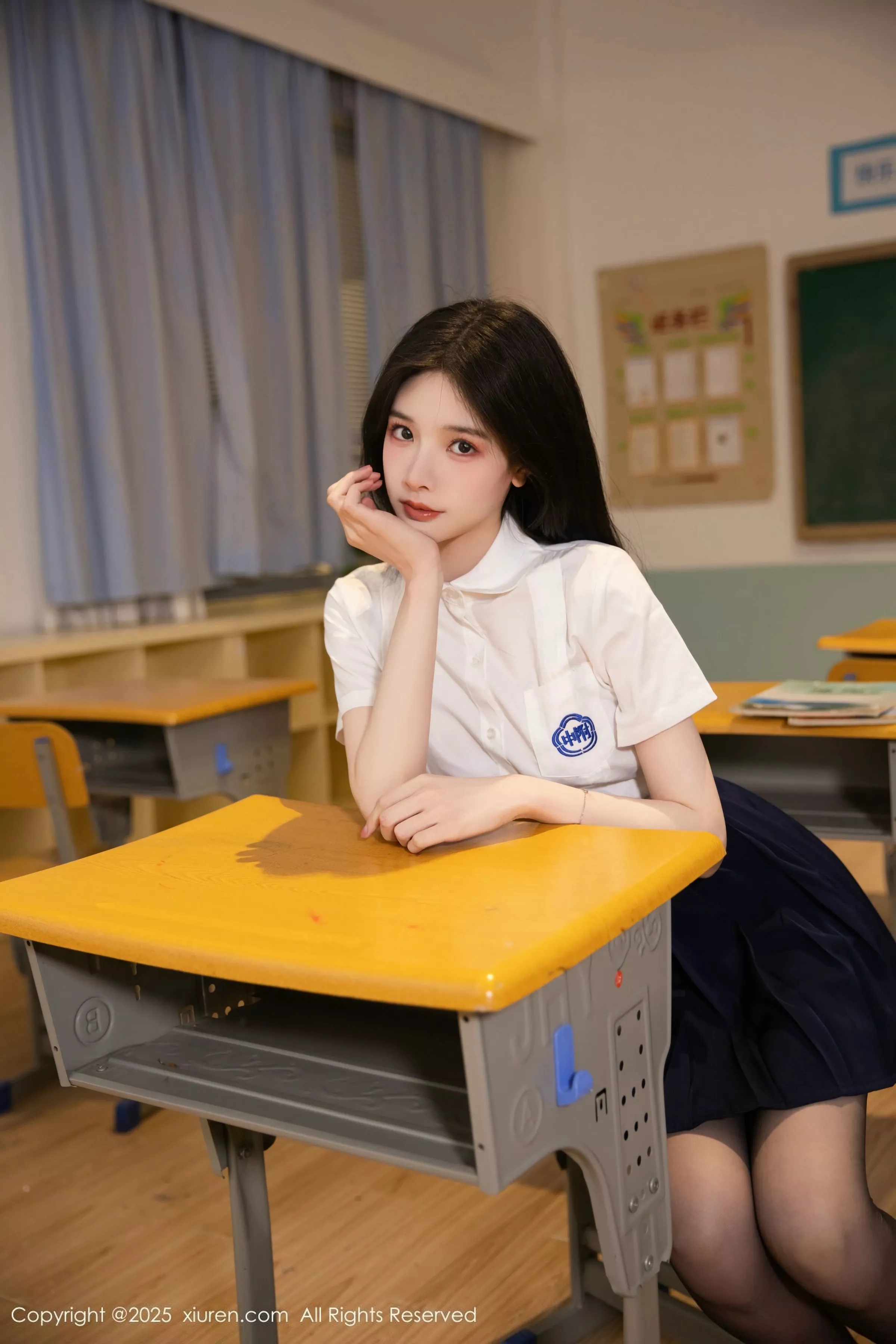 秀人集.com_[XiuRen秀人网]No.10287_模特布丁wow性感JK制服露蕾丝内衣配超薄黑丝秀完美身材诱惑写真81P