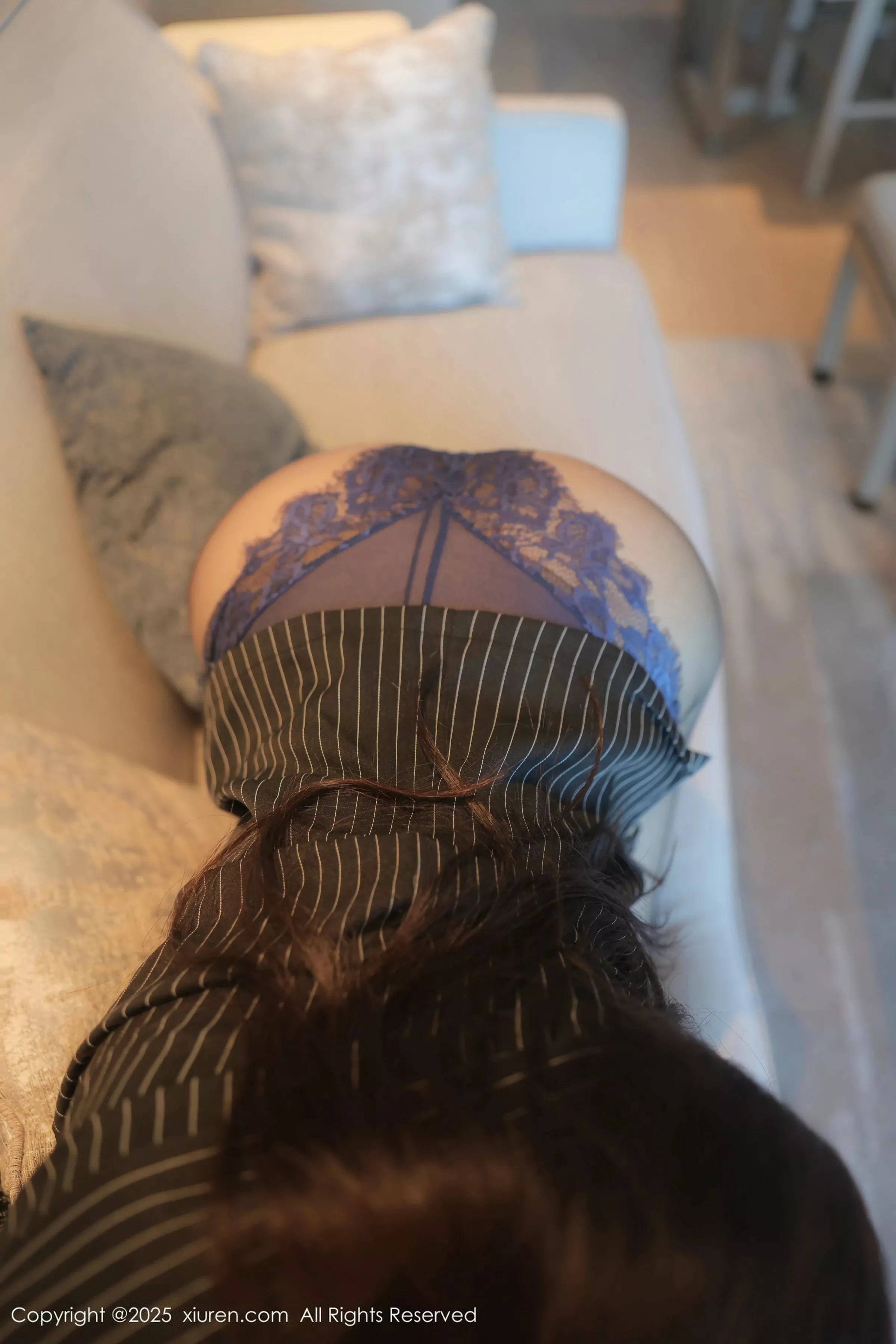 秀人集.com_[XiuRen秀人网]No.10285_模特奶油猫呀性感深色OL服饰露蓝色蕾丝内衣秀丰腴身材诱惑写真79P