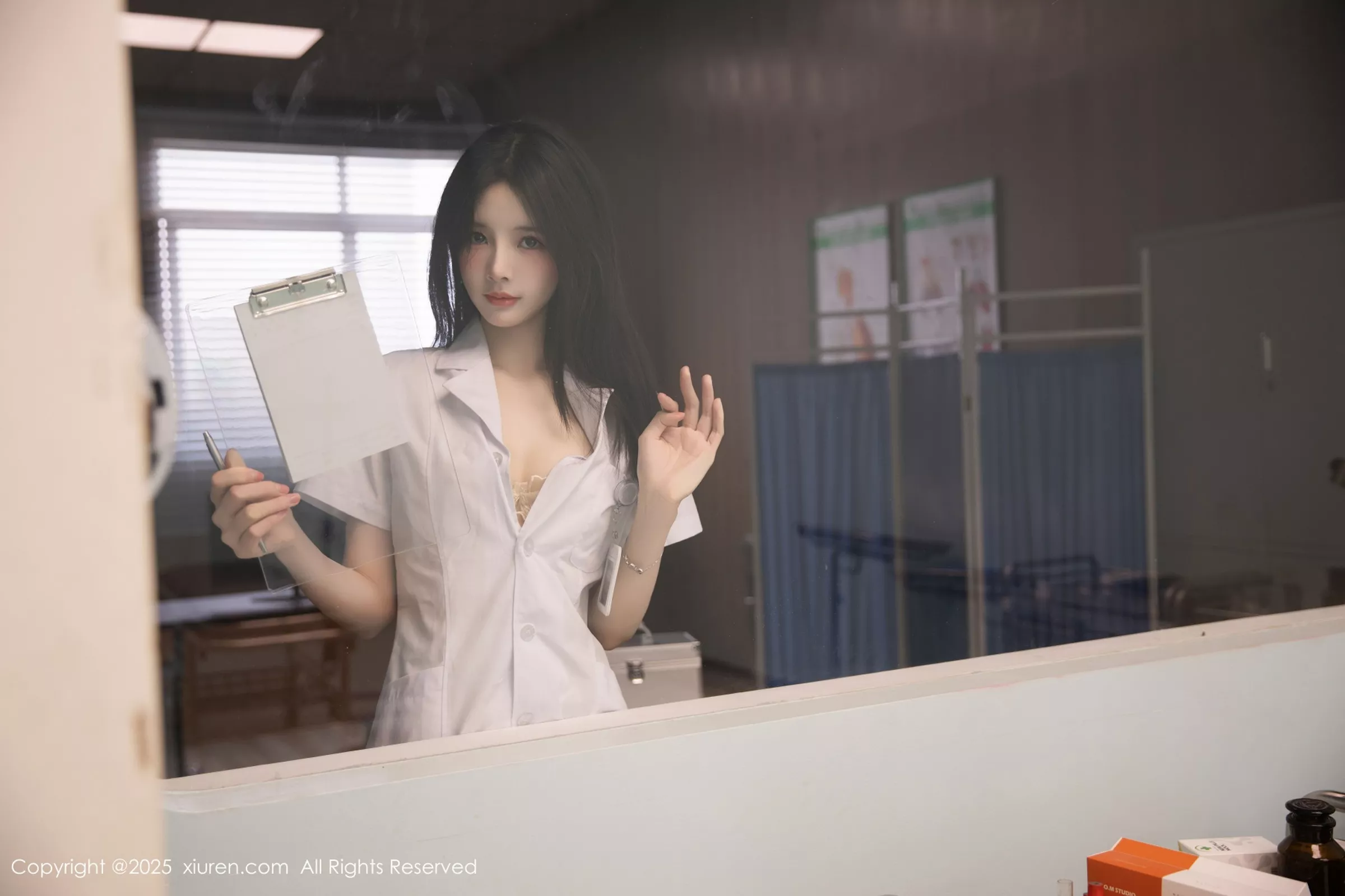 秀人集.com_[XiuRen秀人网]No.10190_新人模特布丁wow白色护士制服配超薄肉丝秀修长美腿性感写真80P