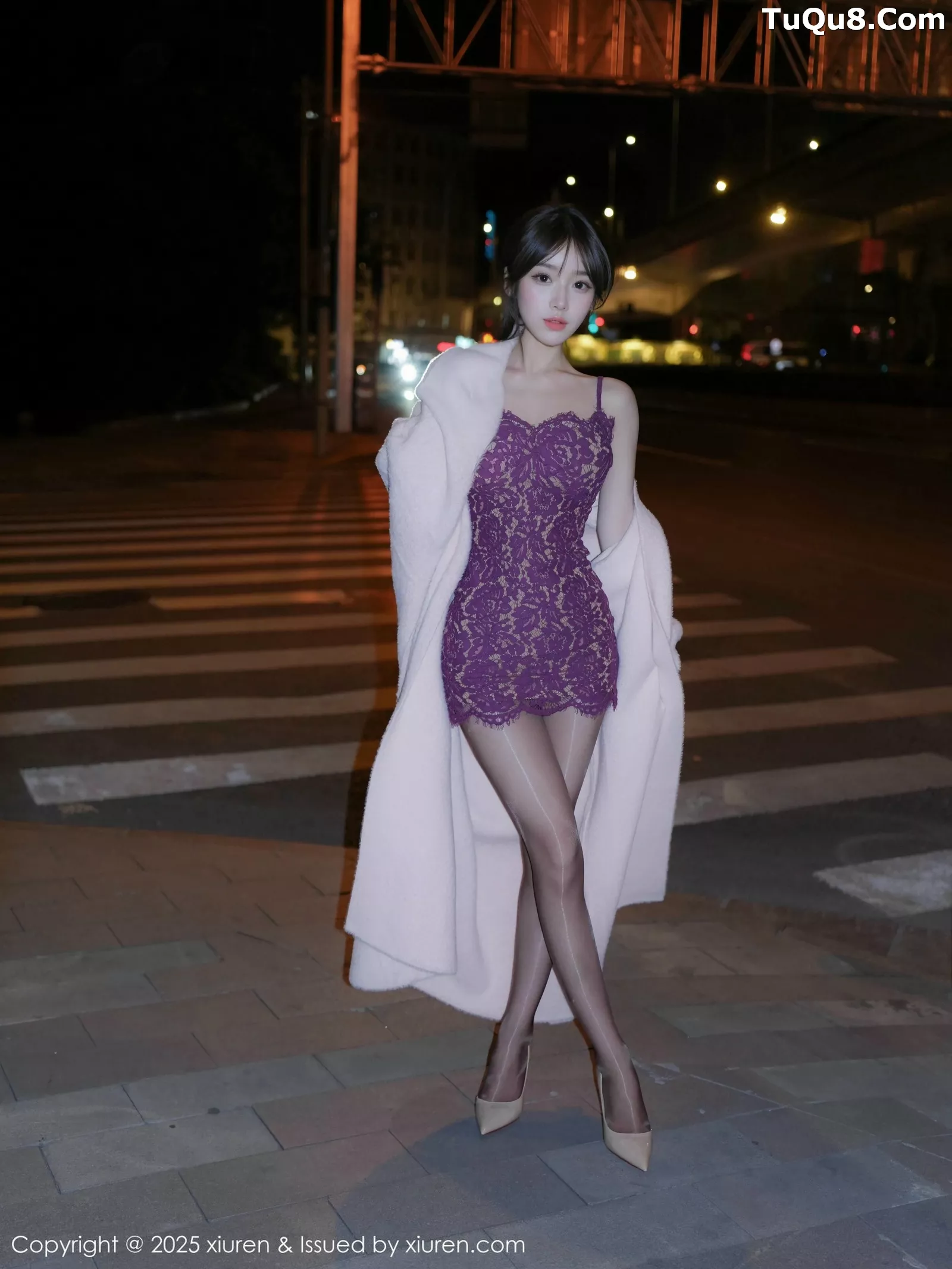 秀人集.com_[XiuRen秀人网]No.10332_模特汁汁性感紫色吊带短裙配闪亮黑丝秀曼妙身姿迷人诱惑写真53P