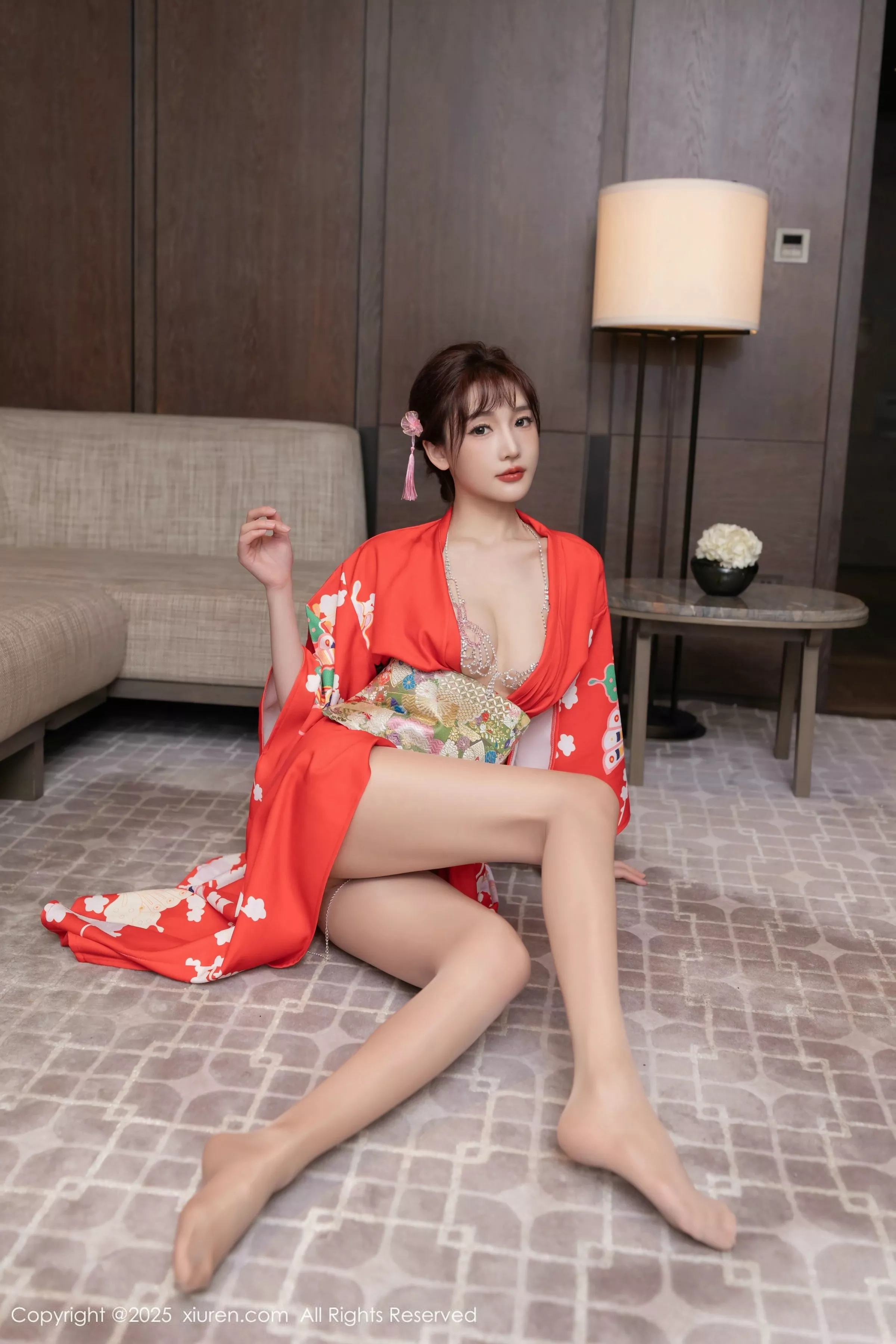 秀人集.com_[XiuRen秀人网]No.10352_模特合集美女小逗逗＆陆萱萱性感姐妹花超薄肉丝私房诱惑写真80P