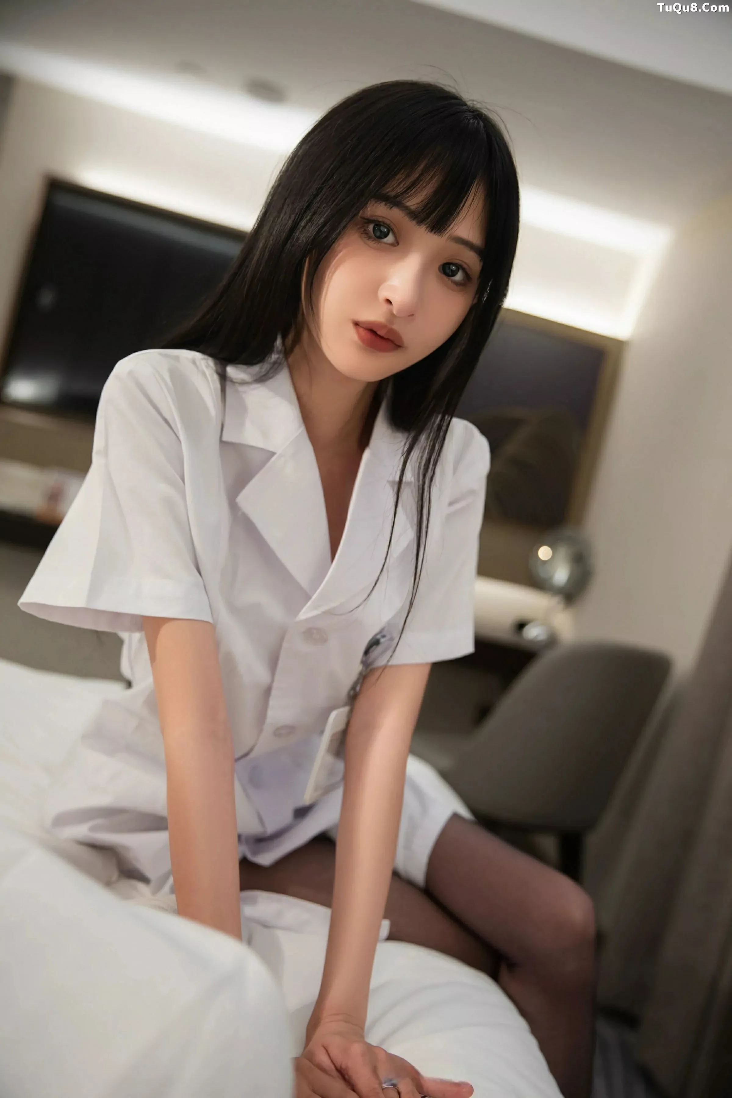 秀人集.com_[XiuRen秀人网]No.10373_模特茂木希子性感白色护士服饰配超薄黑丝秀完美身材诱惑写真80P