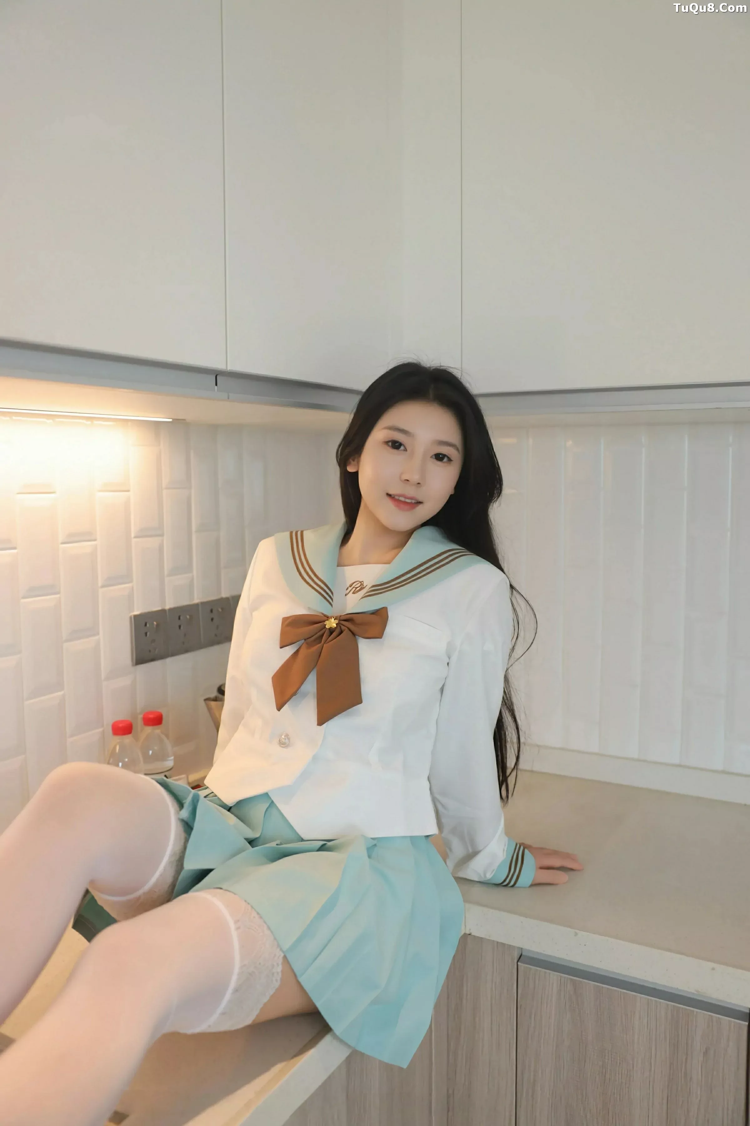 秀人集.com_[XiuRen秀人网]No.10379_新人模特林嘉馨性感JK制服露白色内衣配白丝袜秀丰腴身材诱惑写真93P