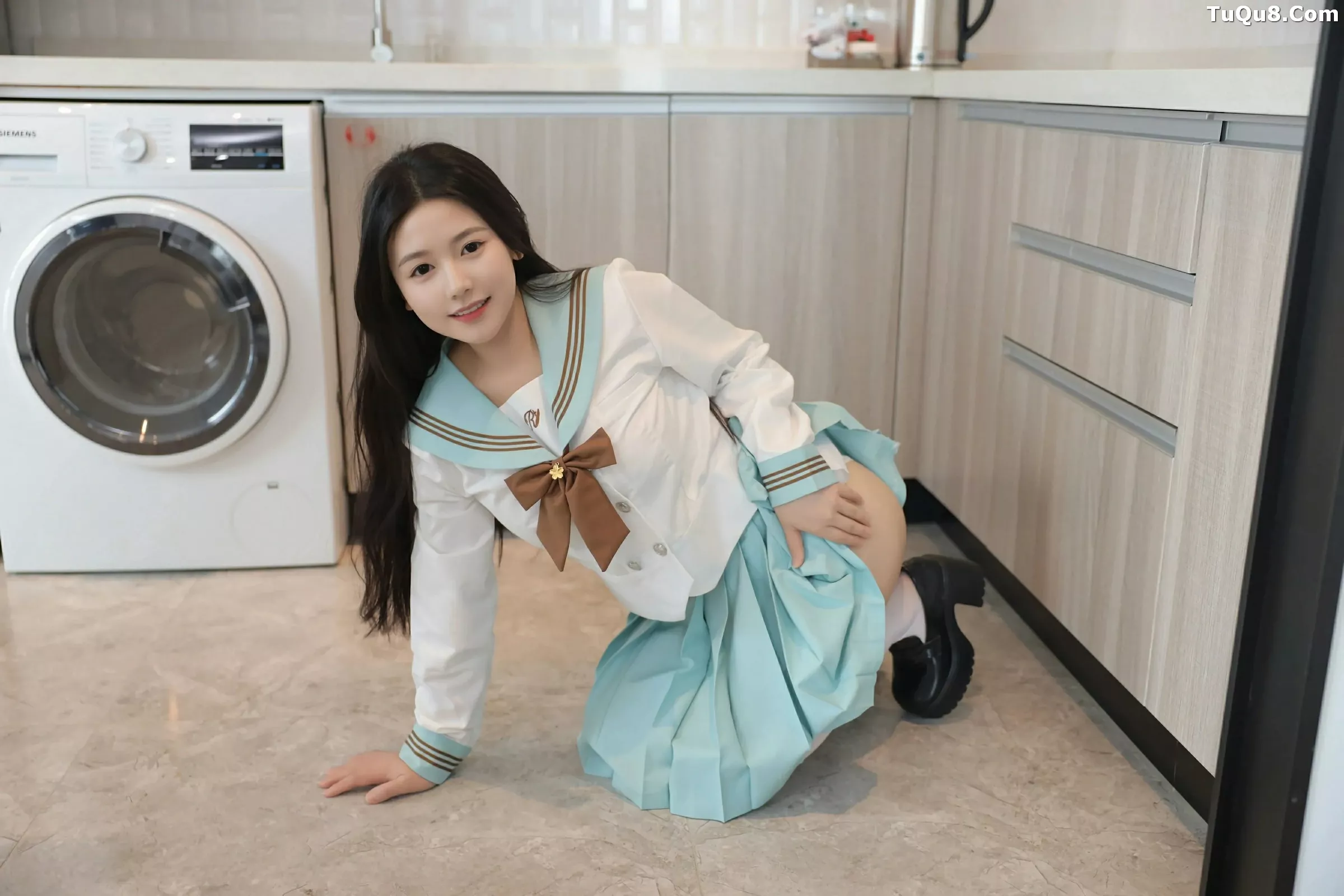 秀人集.com_[XiuRen秀人网]No.10379_新人模特林嘉馨性感JK制服露白色内衣配白丝袜秀丰腴身材诱惑写真93P