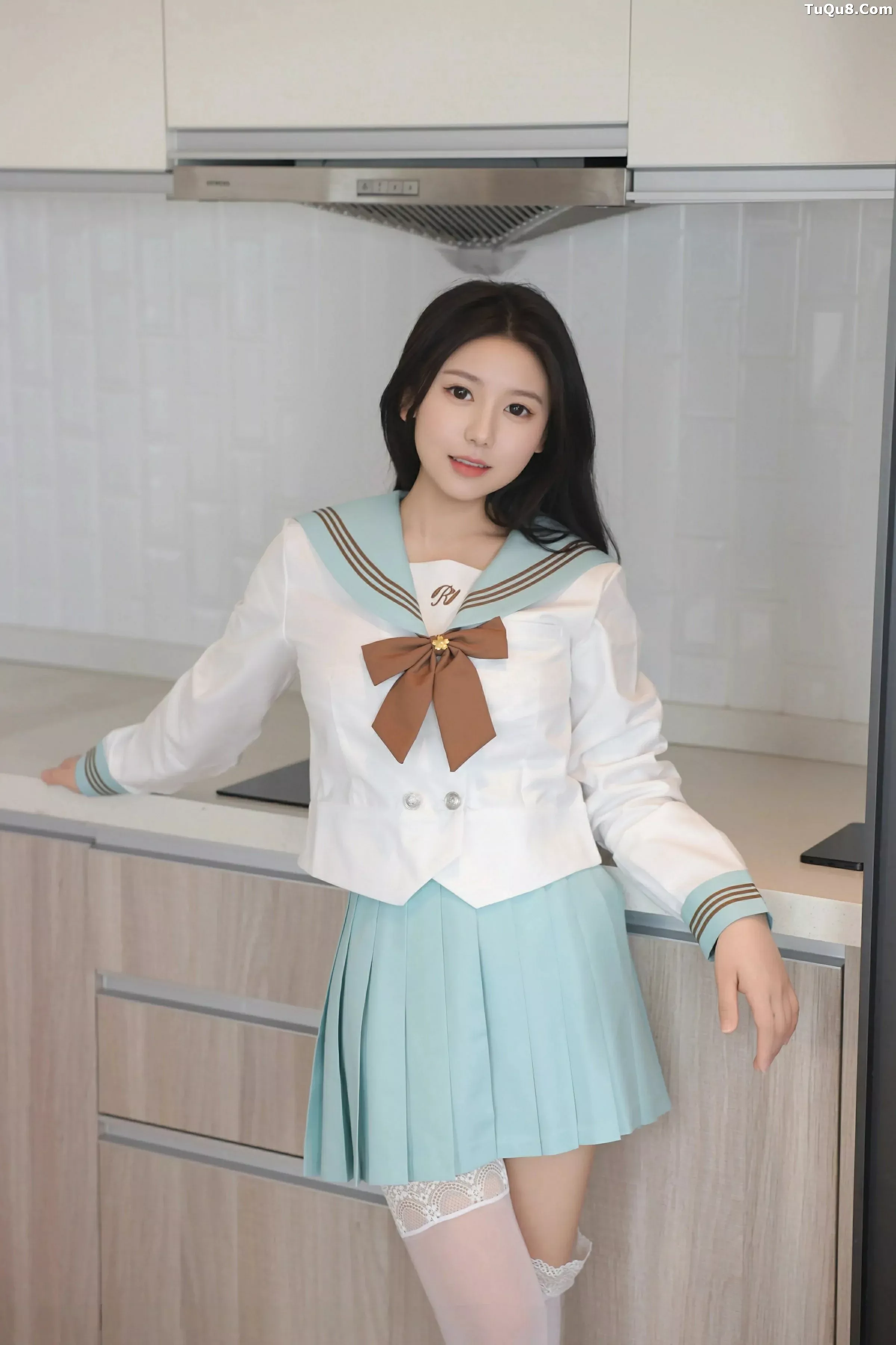 秀人集.com_[XiuRen秀人网]No.10379_新人模特林嘉馨性感JK制服露白色内衣配白丝袜秀丰腴身材诱惑写真93P