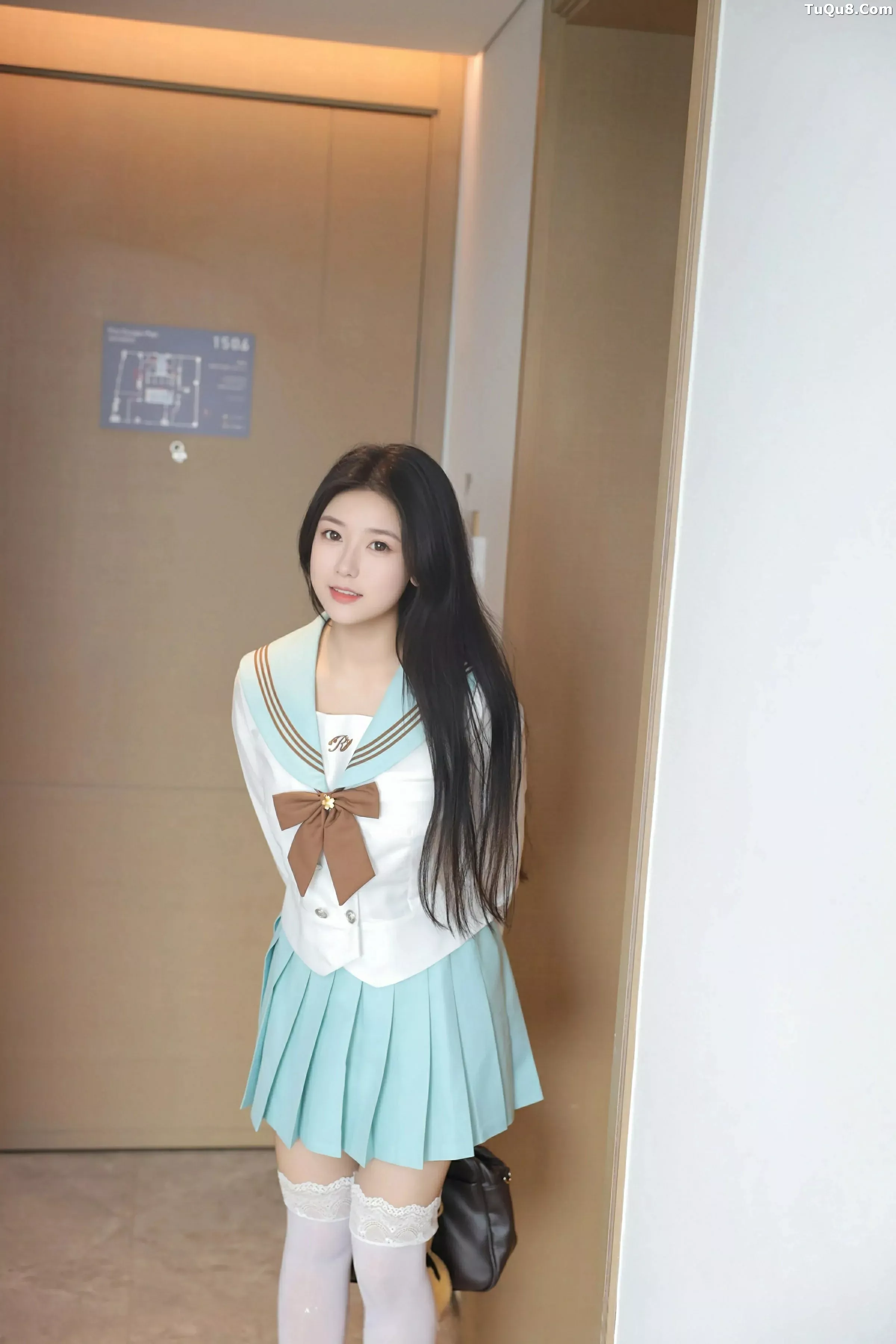 秀人集.com_[XiuRen秀人网]No.10379_新人模特林嘉馨性感JK制服露白色内衣配白丝袜秀丰腴身材诱惑写真93P