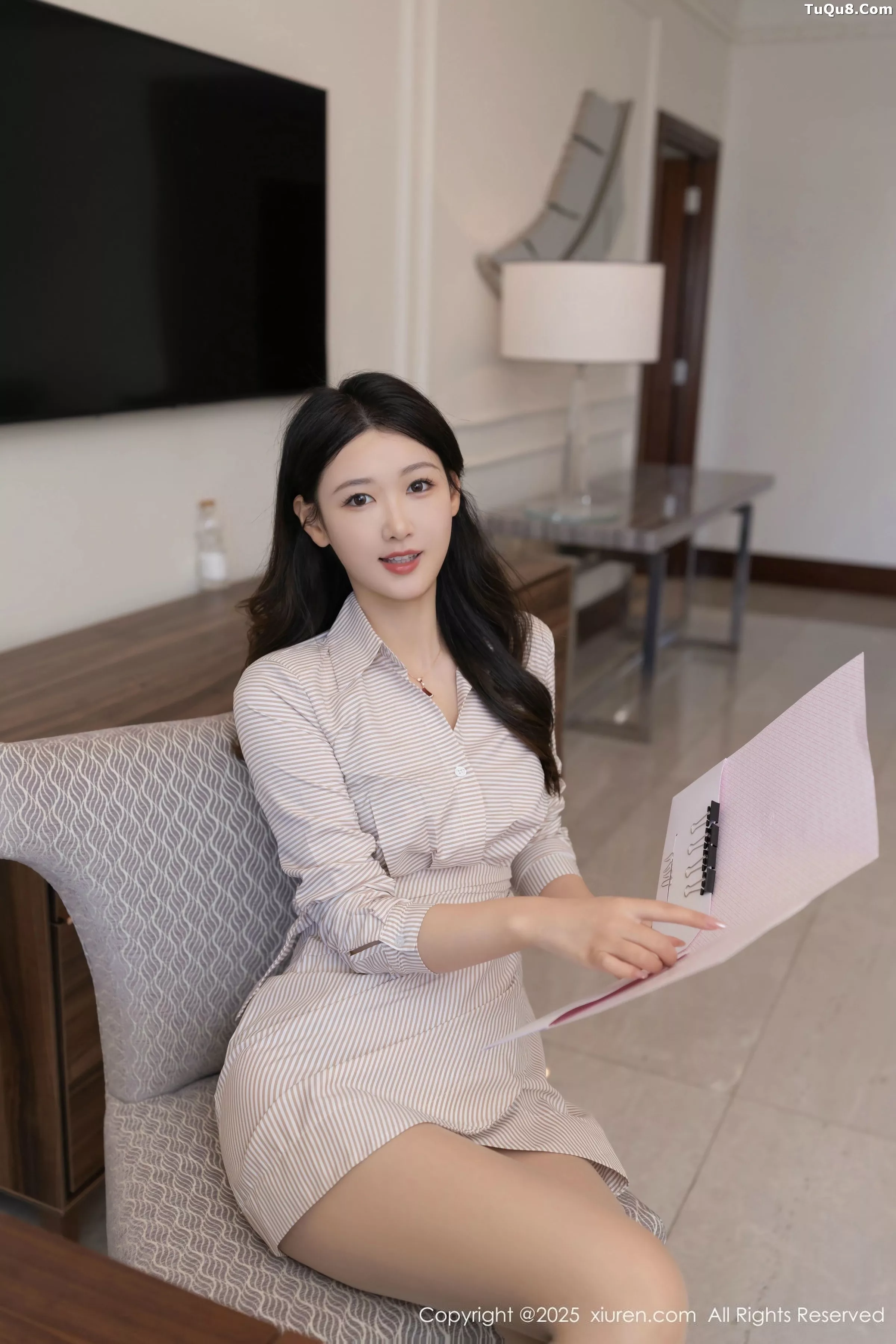 秀人集.com_[XiuRen秀人网]No.10384_模特唐安琪性感浅色连衣裙露蕾丝内衣配肉丝袜秀曼妙身姿诱惑写真84P