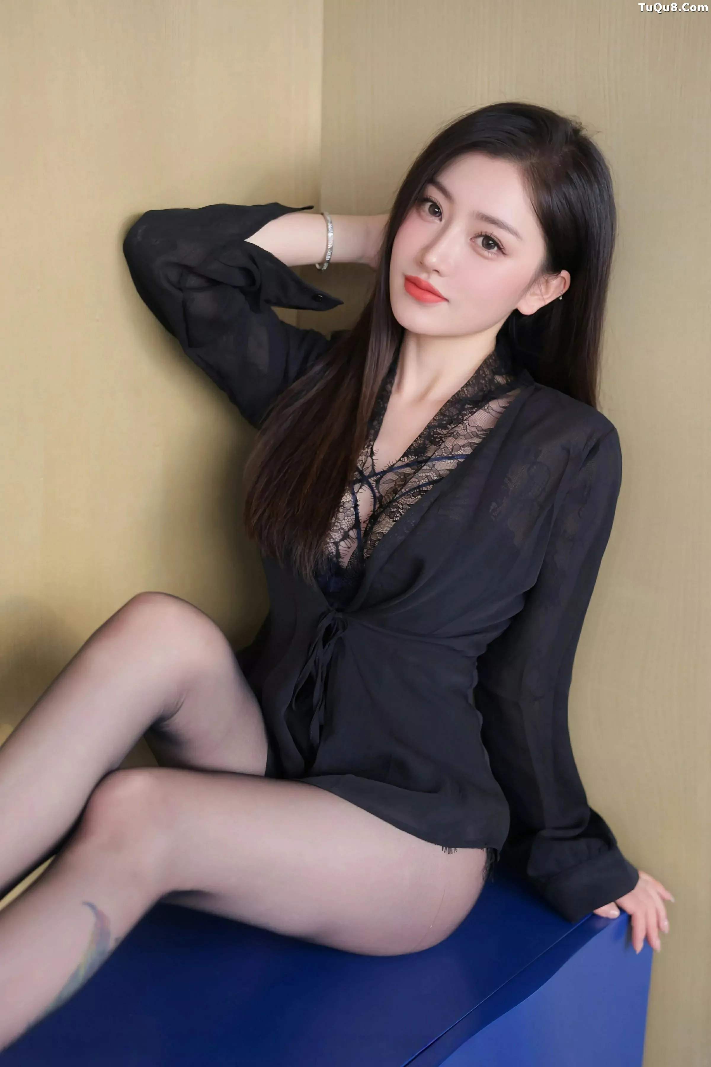 秀人集.com_[XiuRen秀人网]No.10382_模特Annie_baby性感蕾丝情趣服饰配超薄黑丝秀完美身材诱惑写真72P