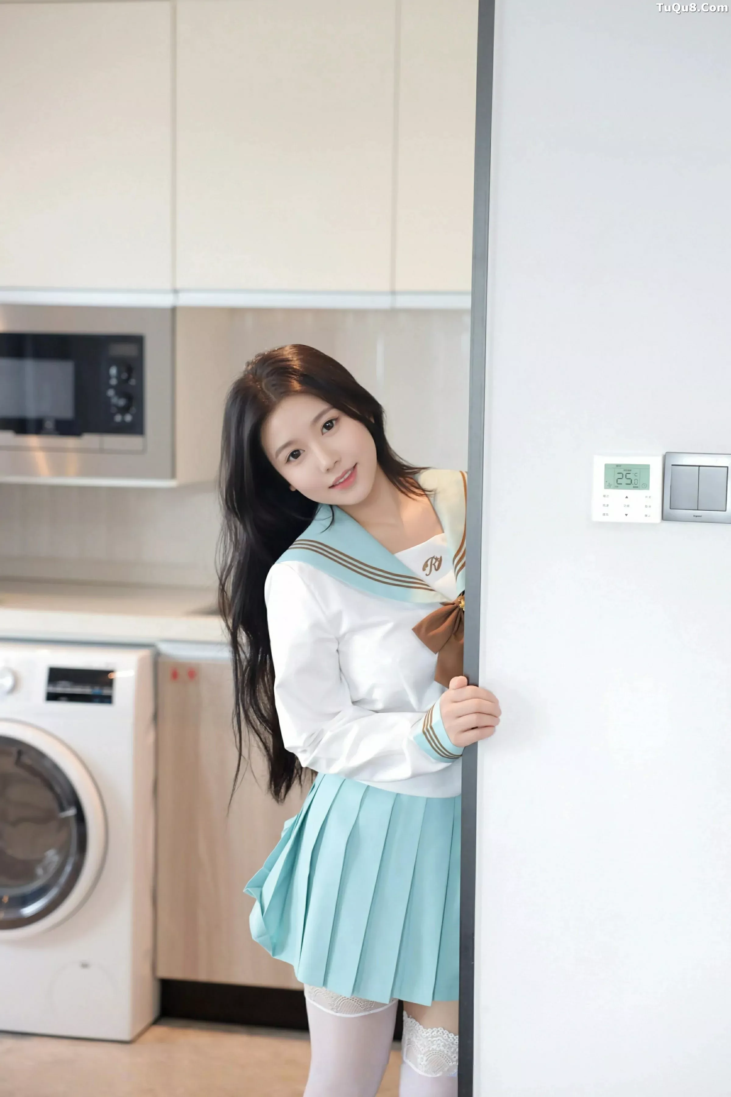 秀人集.com_[XiuRen秀人网]No.10379_新人模特林嘉馨性感JK制服露白色内衣配白丝袜秀丰腴身材诱惑写真93P