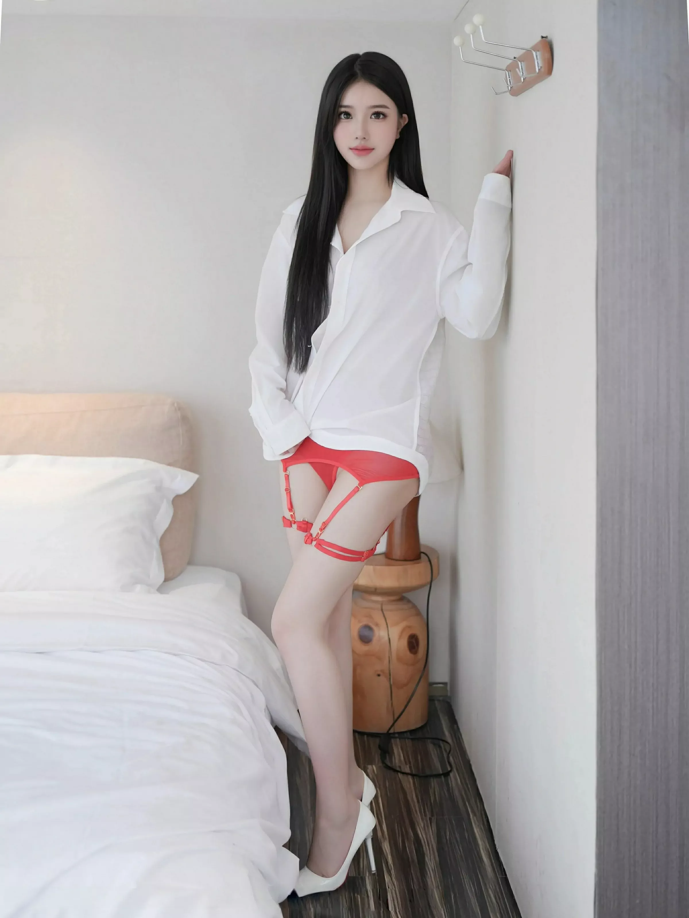 秀人集.com_[XiuRen秀人网]No.10392_模特沐言妍妍酱～性感白T配红色情趣内衣秀柔美身姿诱惑写真76P