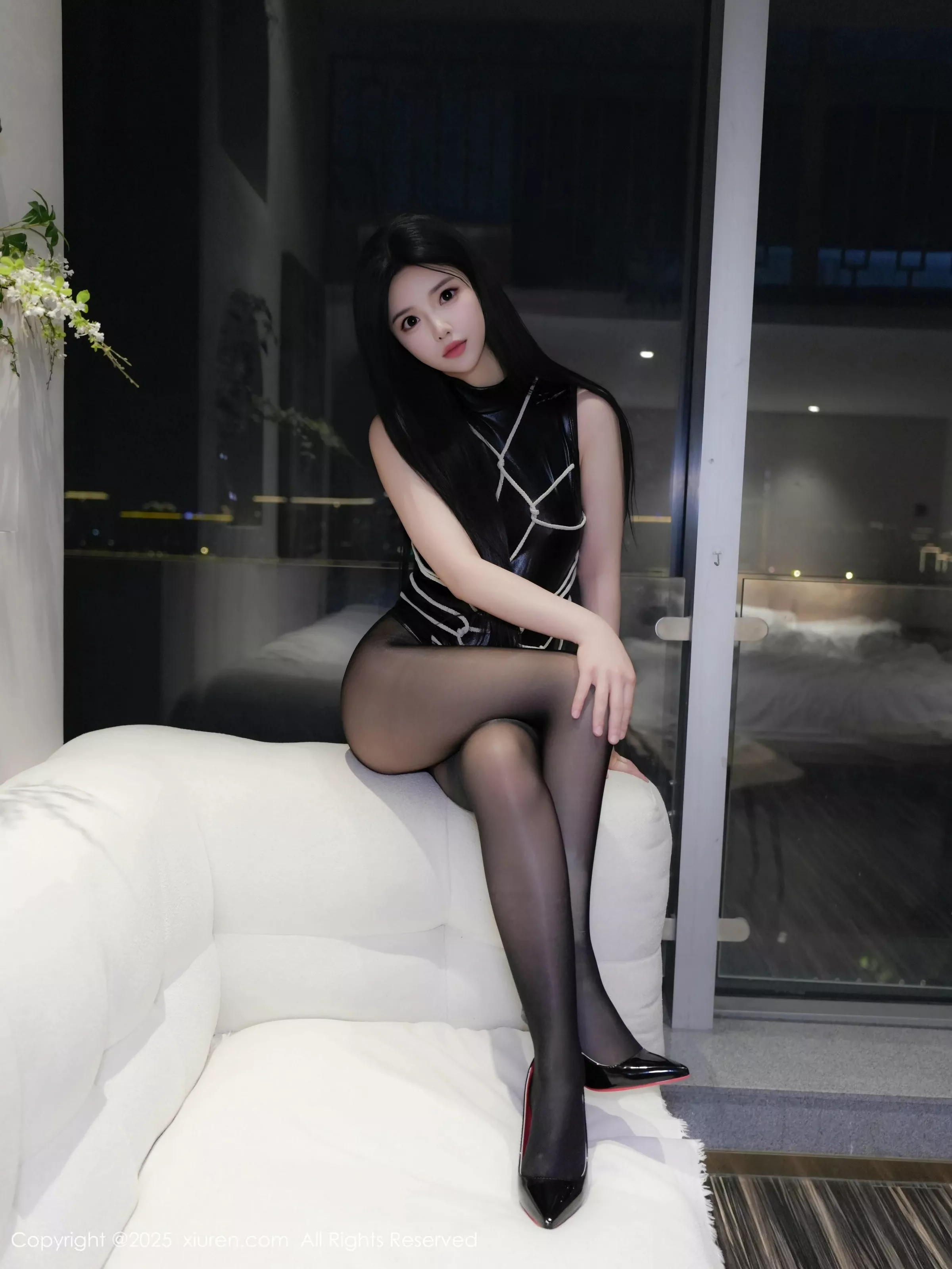 秀人集.com_[XiuRen秀人网]No.10299_新人模特沐言妍妍酱性感黑色情趣服饰配超薄黑丝极致魅惑写真68P