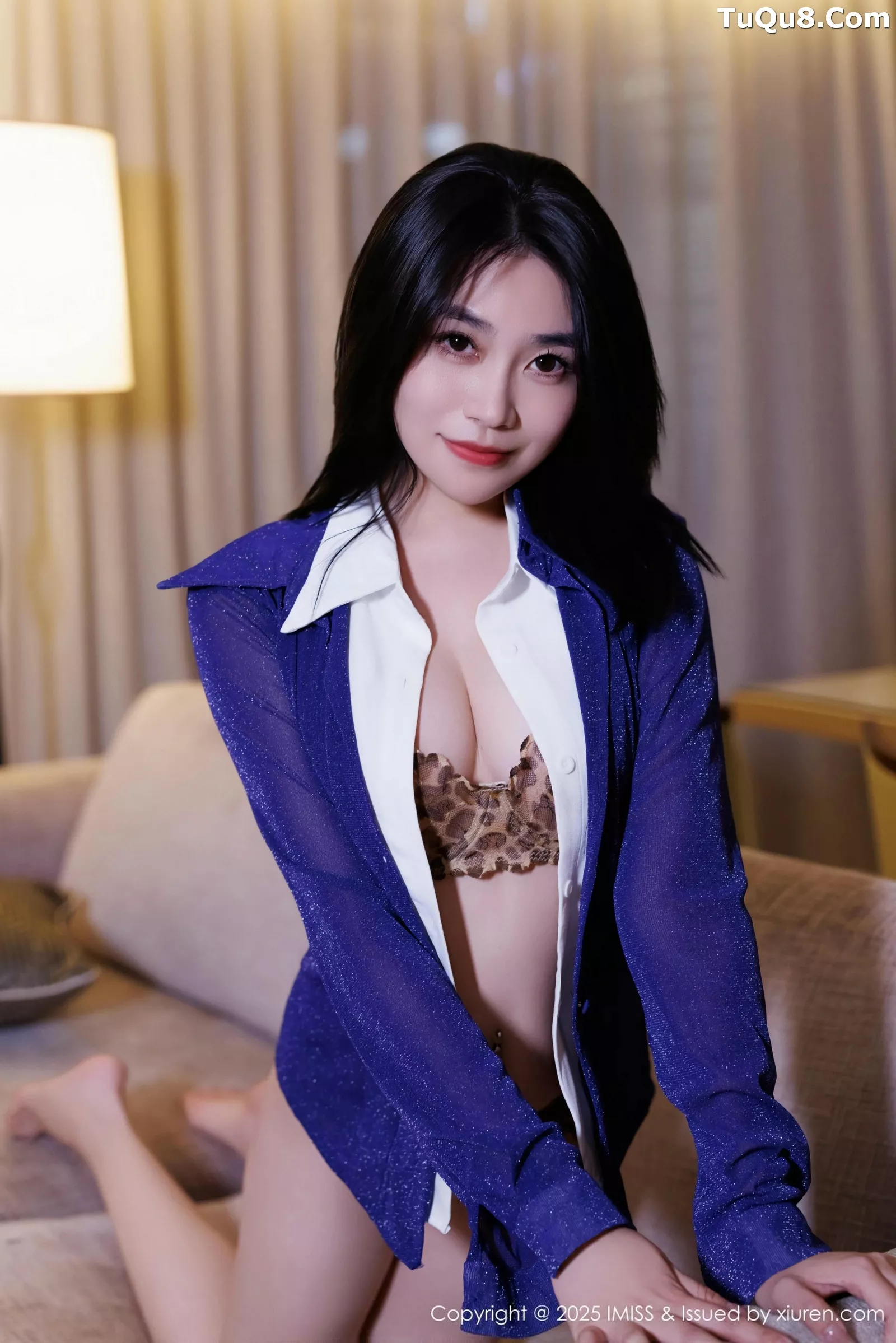 秀人集.com_[IMISS爱蜜社]Vol.792_女神许诺Sabrina蓝色衬衫露豹纹内衣配超薄肉丝秀美腿诱惑写真77P