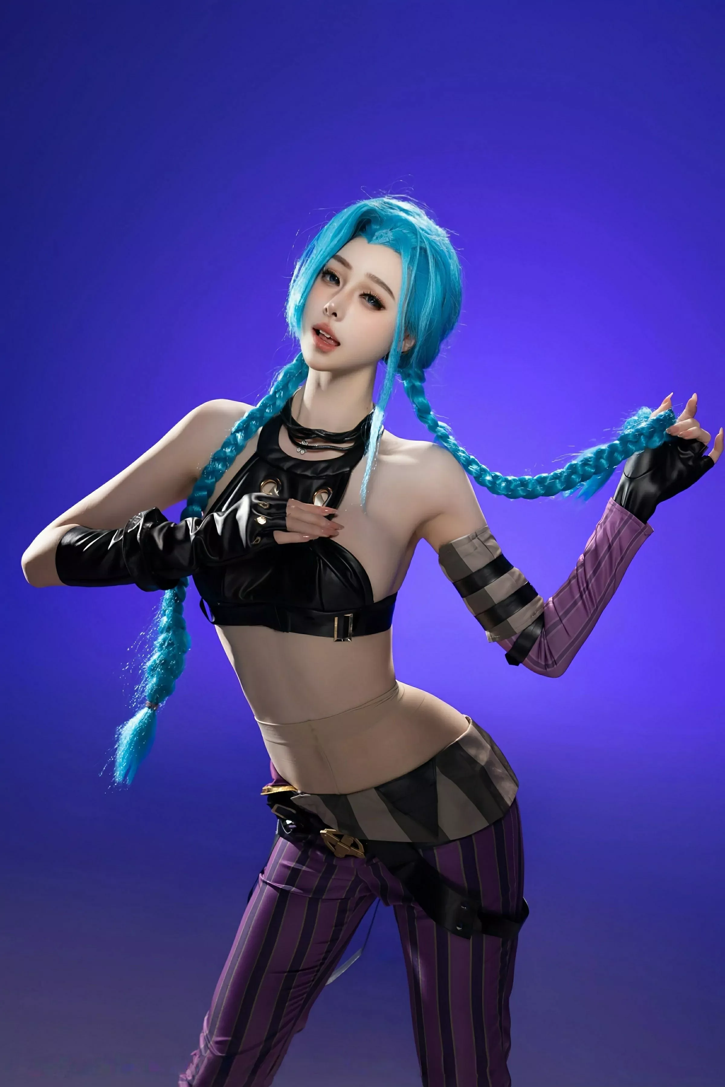 秀人集.com_[XiuRen秀人网]No.10479_模特小逗逗性感Cosplay装扮配肉色丝袜秀曼妙身姿迷人诱惑写真79P