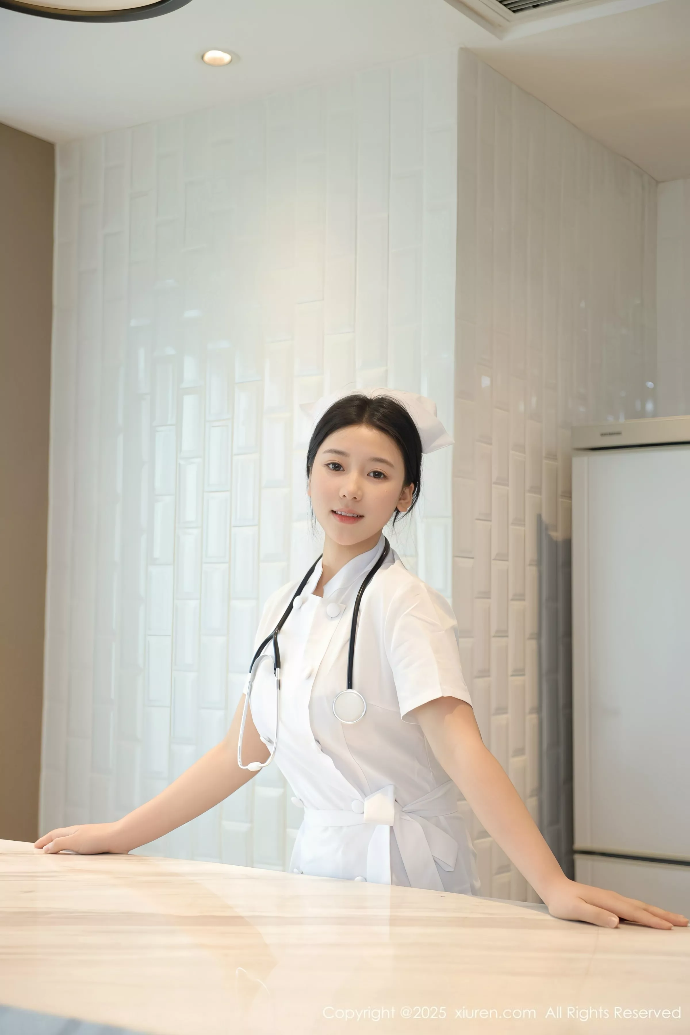 秀人集.com_[XiuRen秀人网]No.10465_模特林嘉馨性感白色护士制服露紫色情趣内衣秀丰腴身材诱惑写真80P