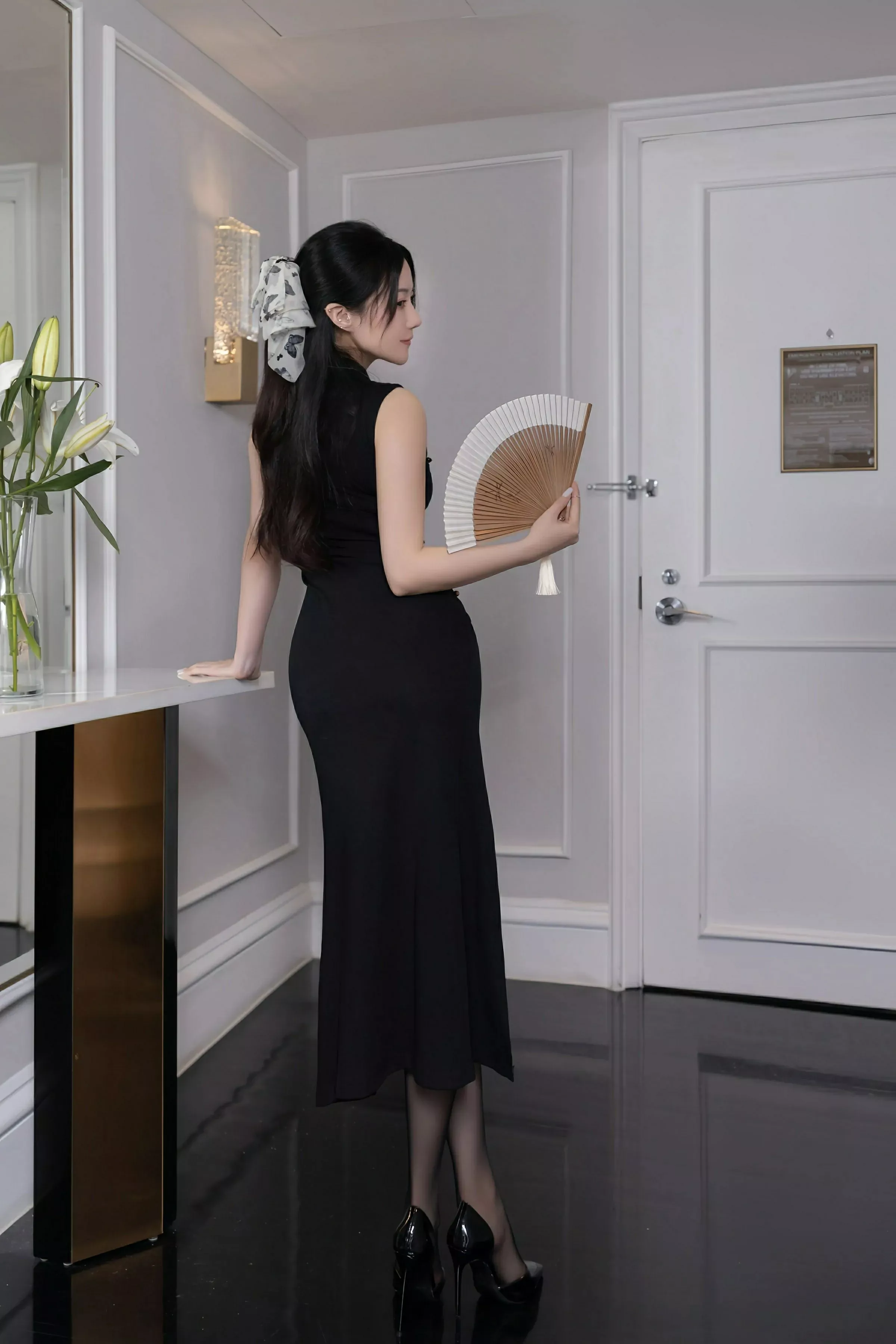 秀人集.com_[XiuRen秀人网]No.10480_模特鱼子酱Fish性感黑色连衣长裙露黑色内衣秀婀娜身段诱惑写真80P