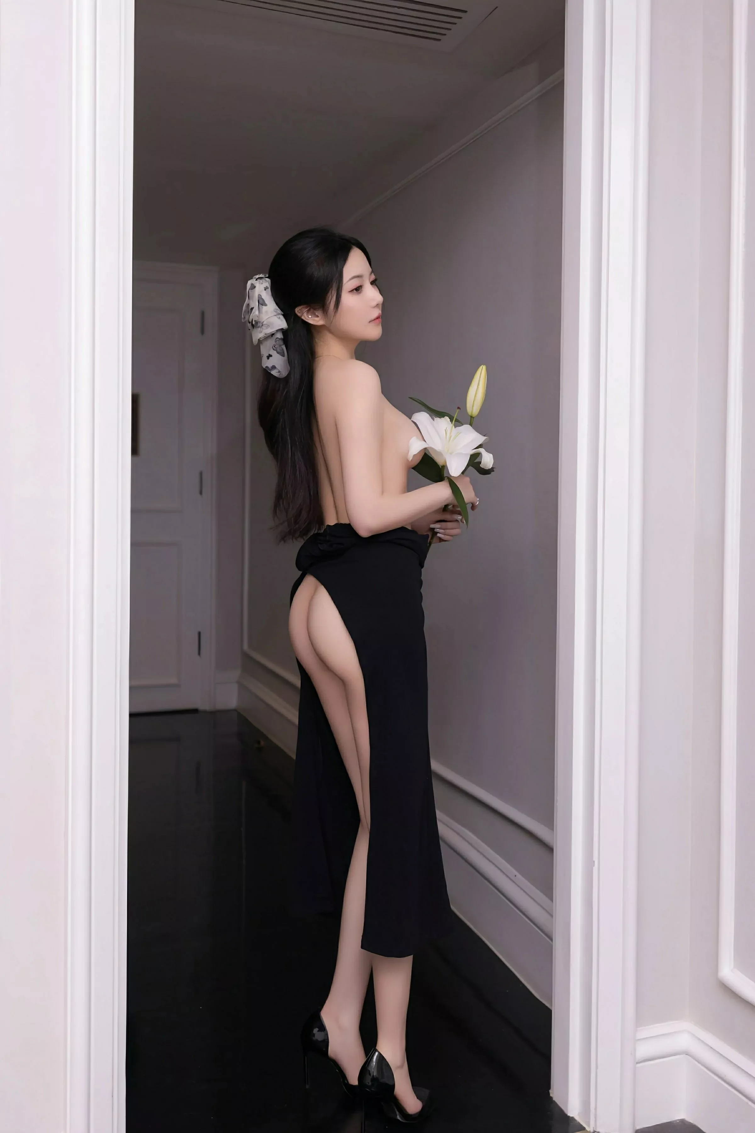 秀人集.com_[XiuRen秀人网]No.10480_模特鱼子酱Fish性感黑色连衣长裙露黑色内衣秀婀娜身段诱惑写真80P