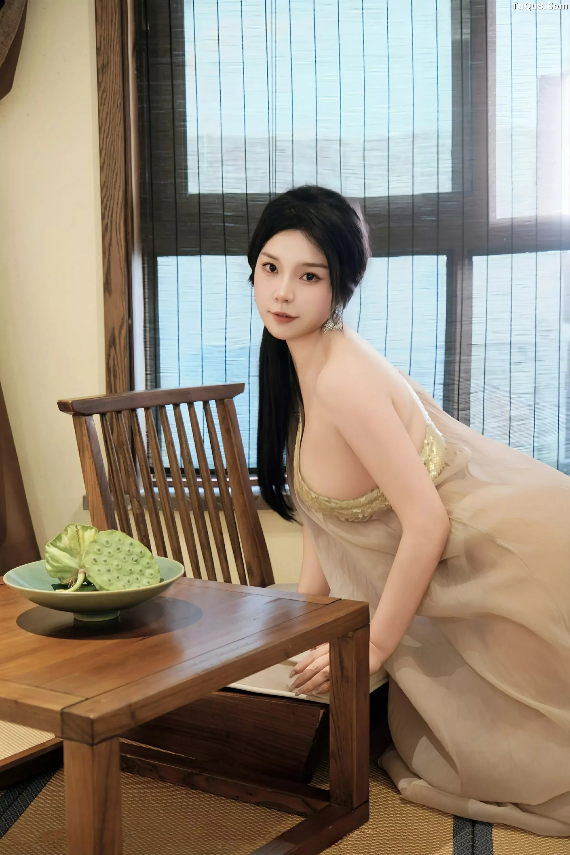 秀人集.com_[XiuRen秀人网]No.10500_模特麦田私房性感透视薄纱连衣长裙半脱秀丰乳肥臀惹火诱惑写真50P