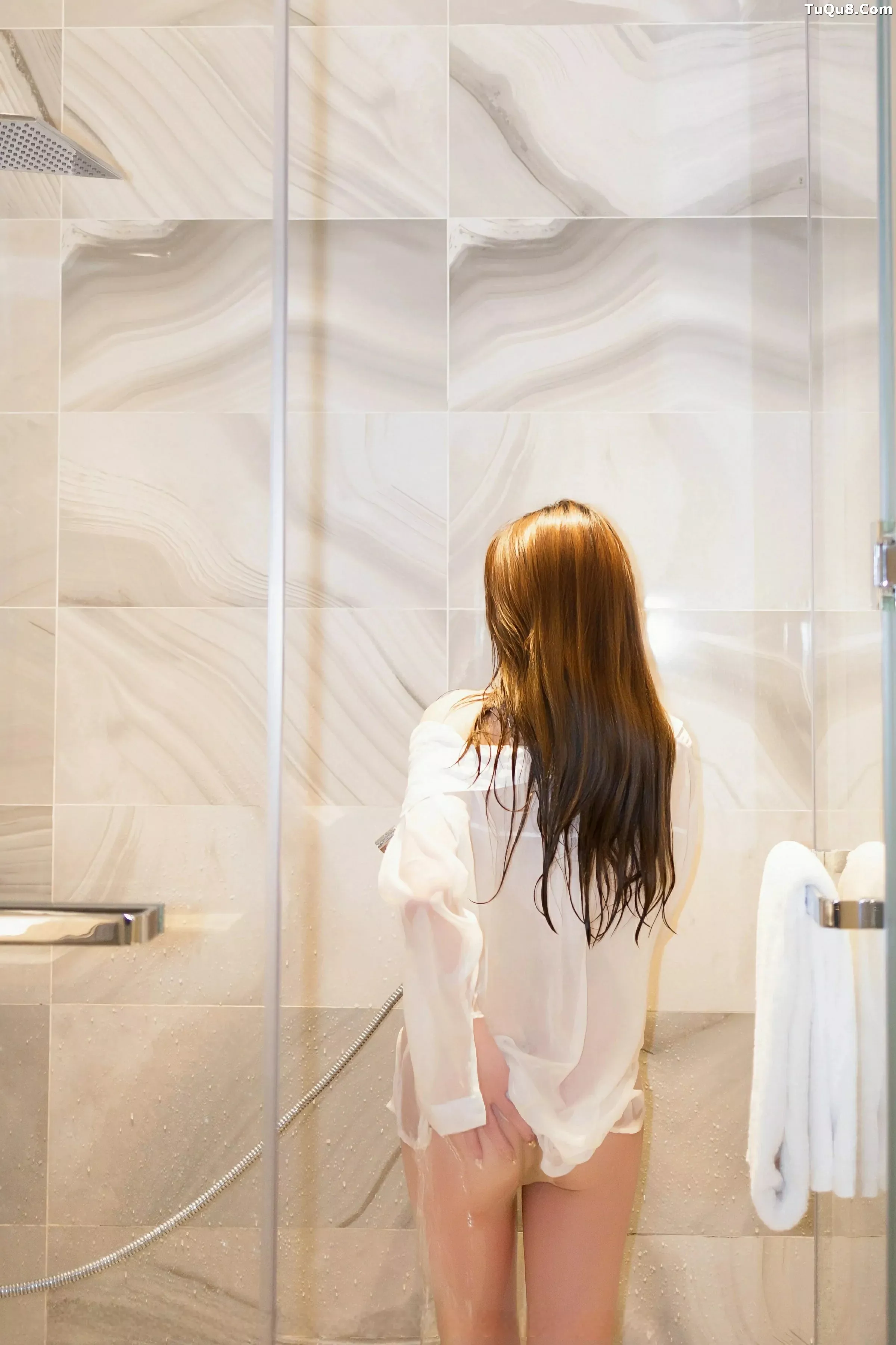 秀人集.com_[XiuRen秀人网]No.10502_模特悦兮浴室场景性感白T衬衫配超薄肉丝湿身秀惹火身材诱惑写真68P