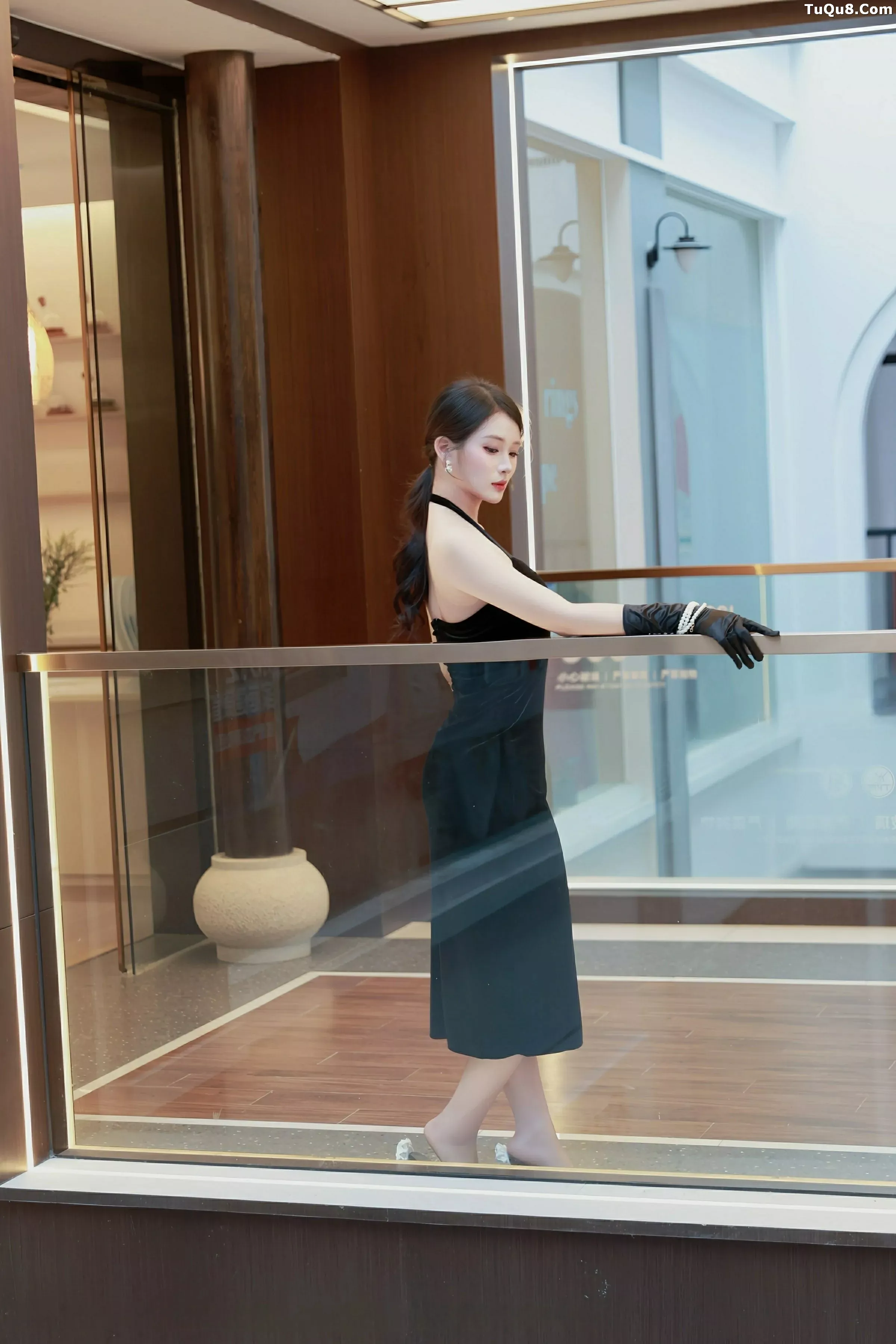 秀人集.com_[XiuRen秀人网]No.10509_模特南乔性感黑色连衣裙+紫色情趣内衣秀柔美身姿撩人诱惑写真89P