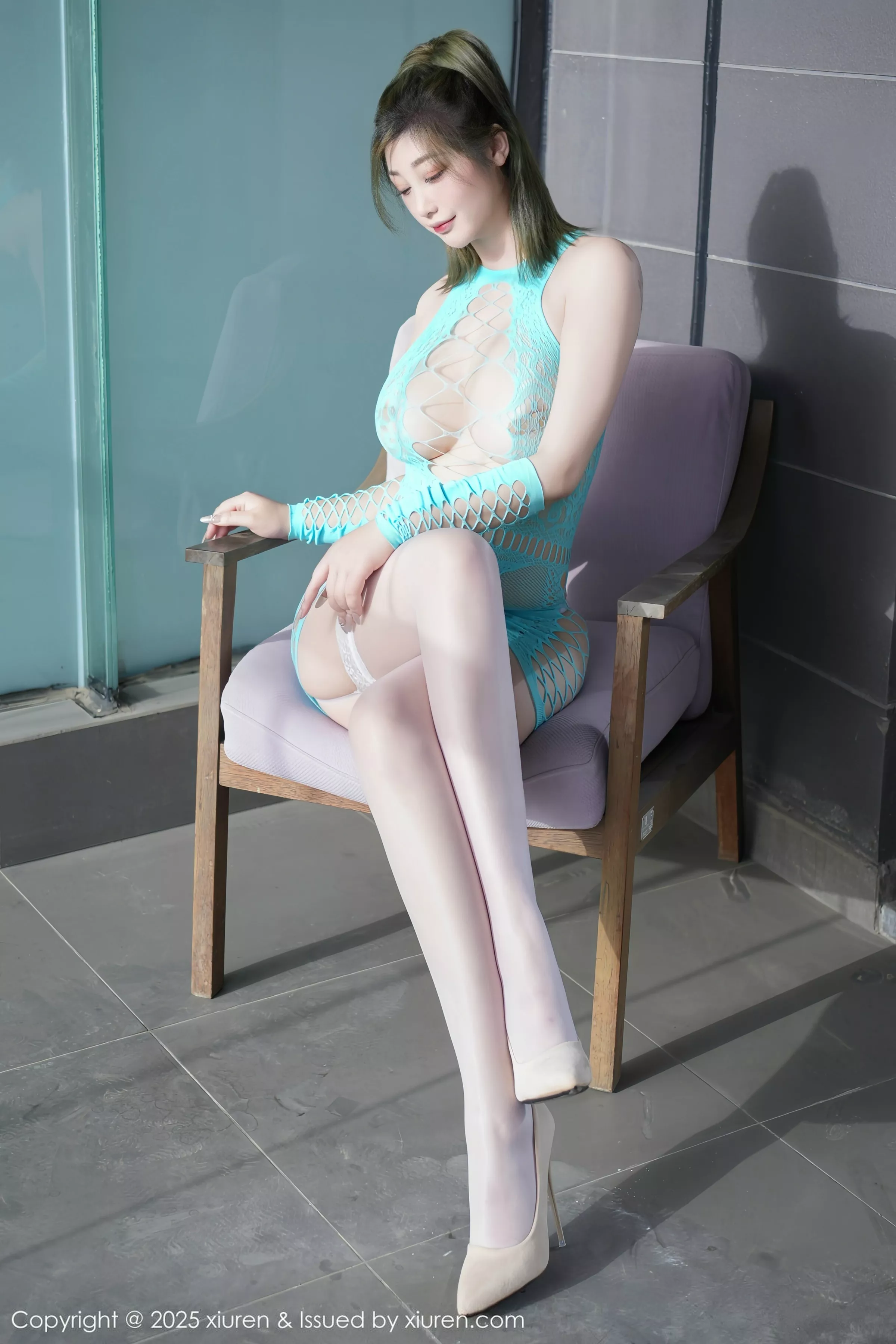 秀人集.com_[XiuRen秀人网]No.10539_女神妲己_Toxic性感翠绿色缕空蕾丝情趣服饰秀雪峰美臀诱惑写真78P