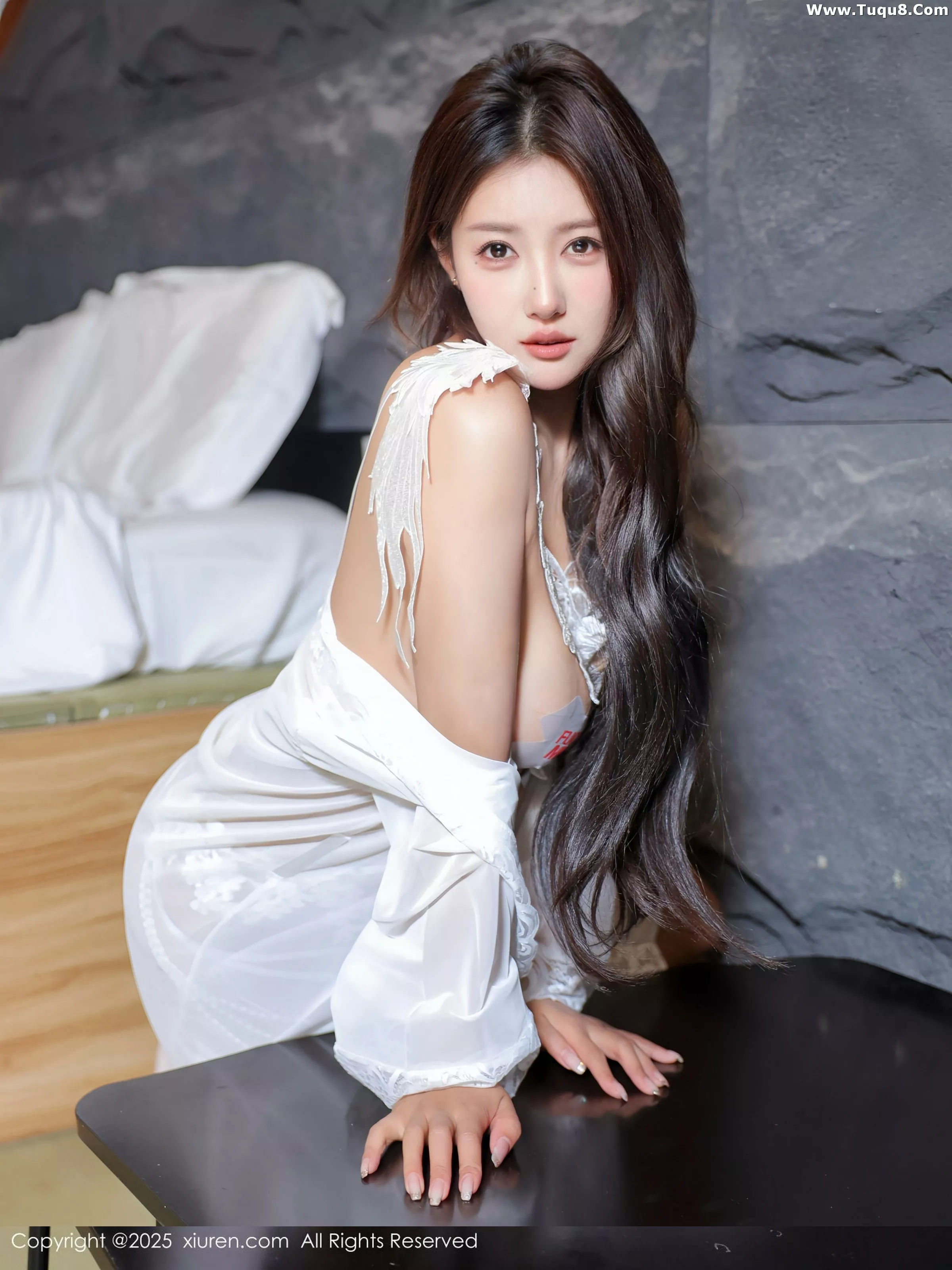 秀人集.com_[XiuRen秀人网]No.10546_模特金允希Yuki性感白色蕾丝睡袍露豪乳遮点秀惹火身材诱惑写真75P