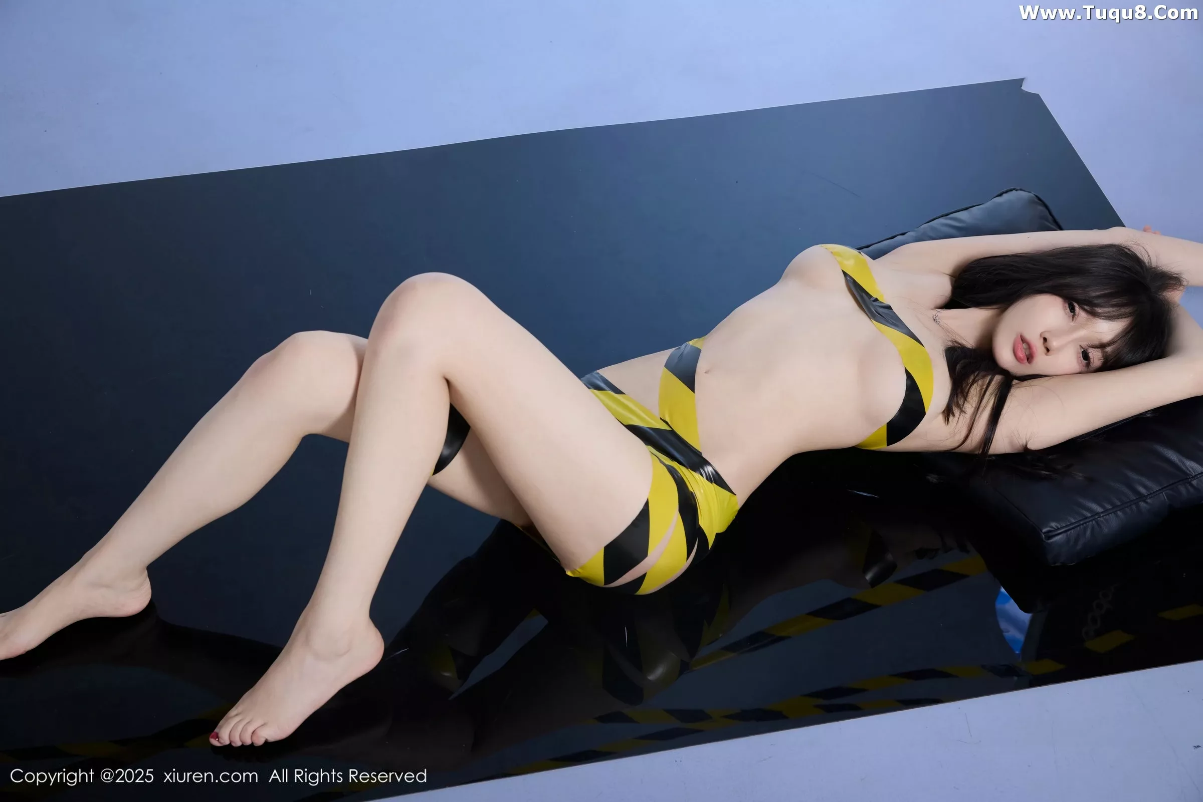 秀人集.com_[XiuRen秀人网]No.10544_模特玥儿玥er性感制服配草莓黑丝+胶带裹身秀曼妙身姿诱惑写真68P