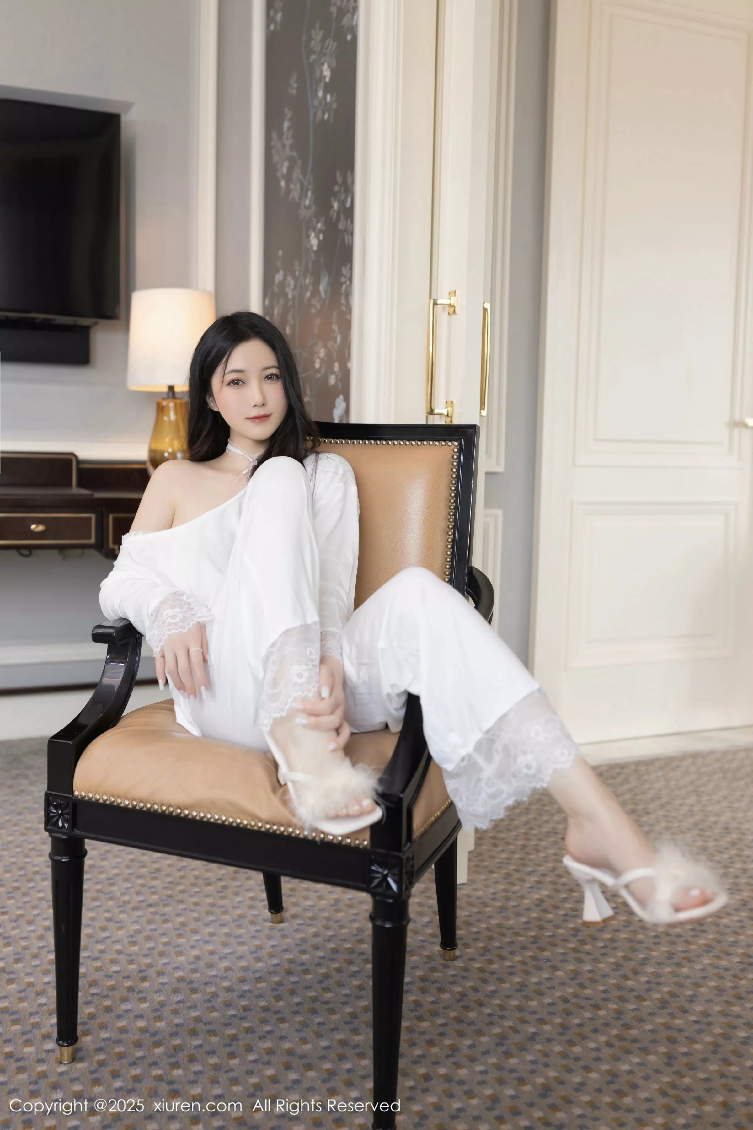 秀人集.com_[XiuRen秀人网]No.10445_模特鱼子酱Fish性感白色连衣裙露白色内衣秀曼妙身材诱惑写真81P