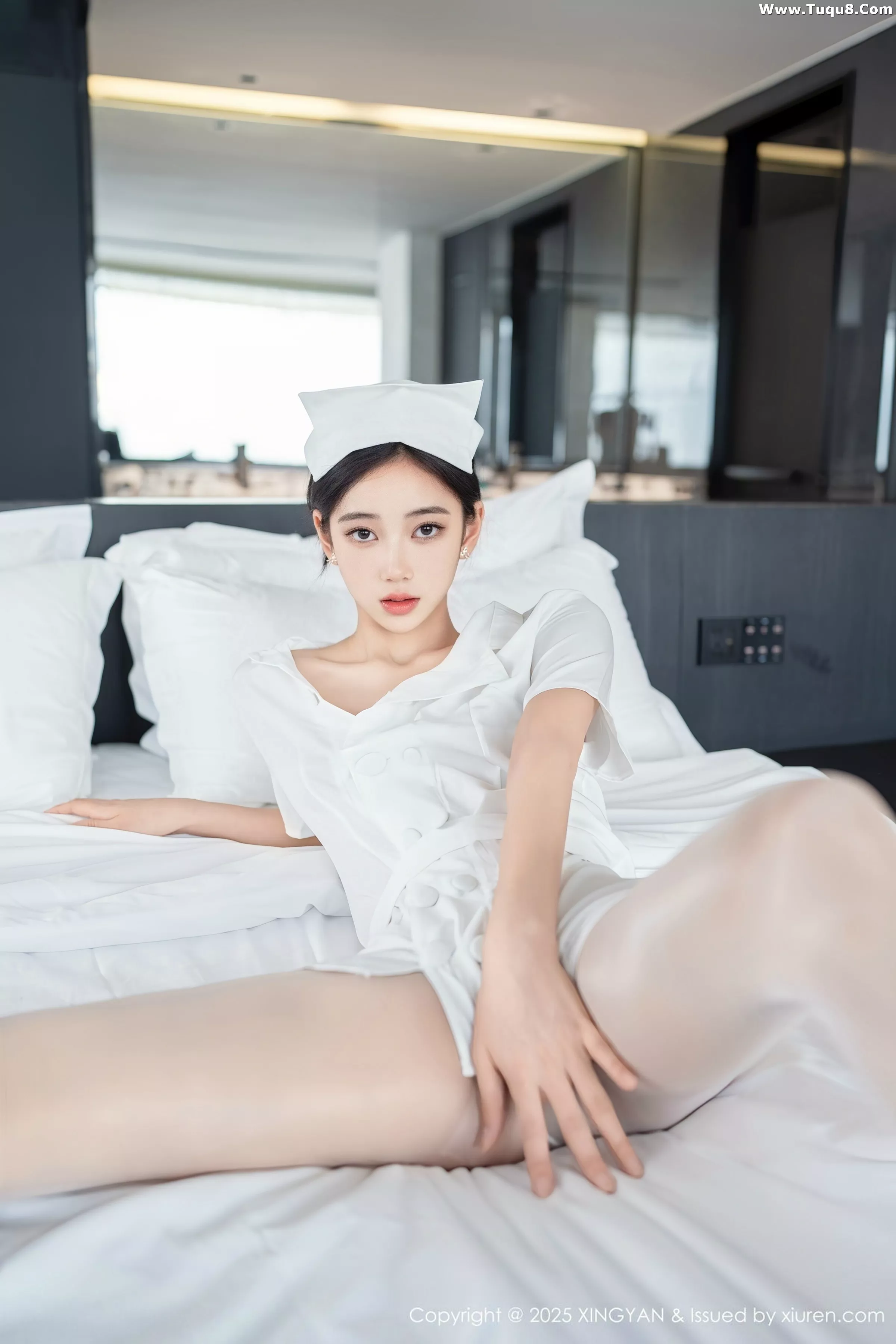 秀人集.com_[XINGYAN星颜社]VOL.371_模特时安安性感白色护士服配超薄无内白丝秀柔美身姿诱惑写真75P