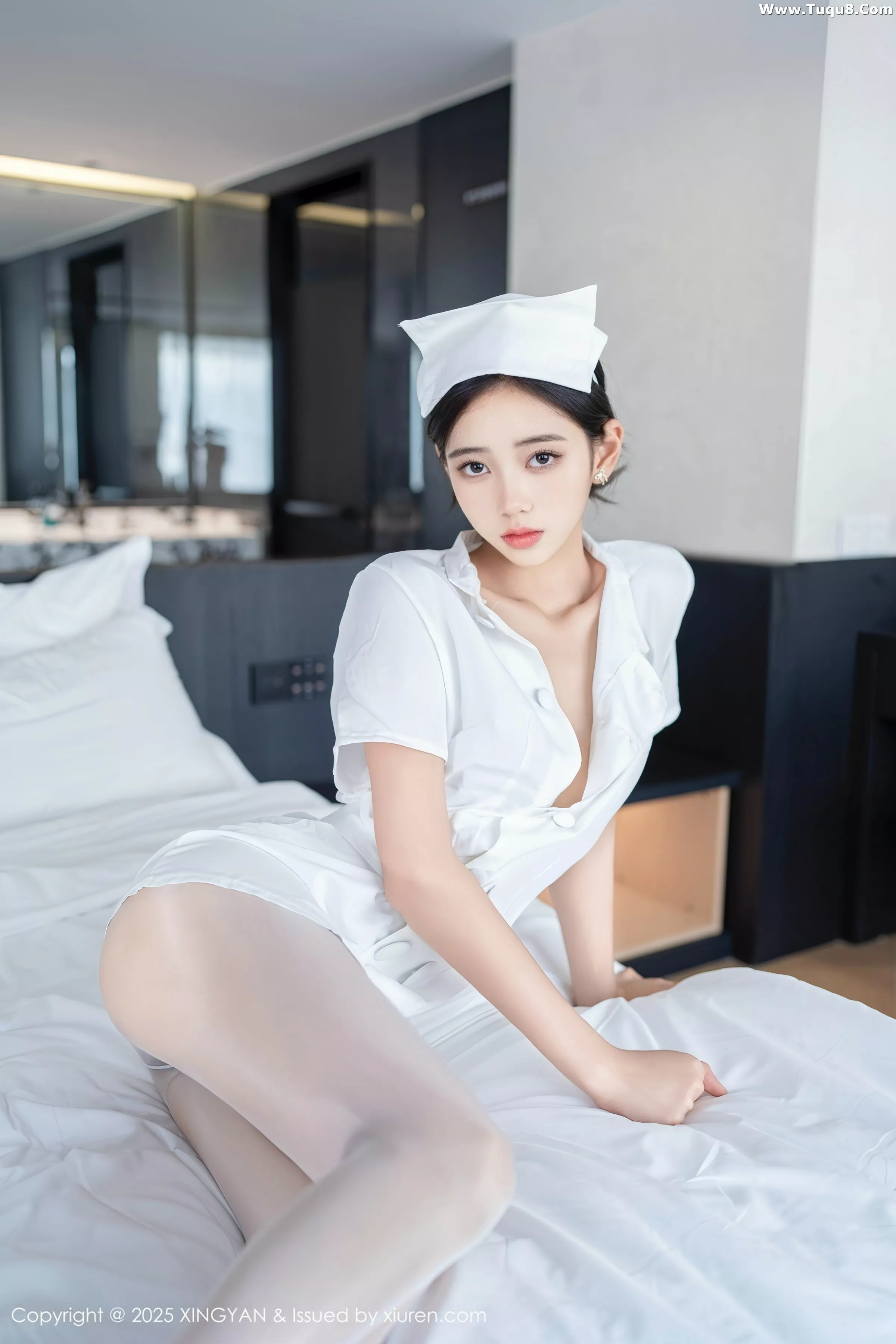 秀人集.com_[XINGYAN星颜社]VOL.371_模特时安安性感白色护士服配超薄无内白丝秀柔美身姿诱惑写真75P