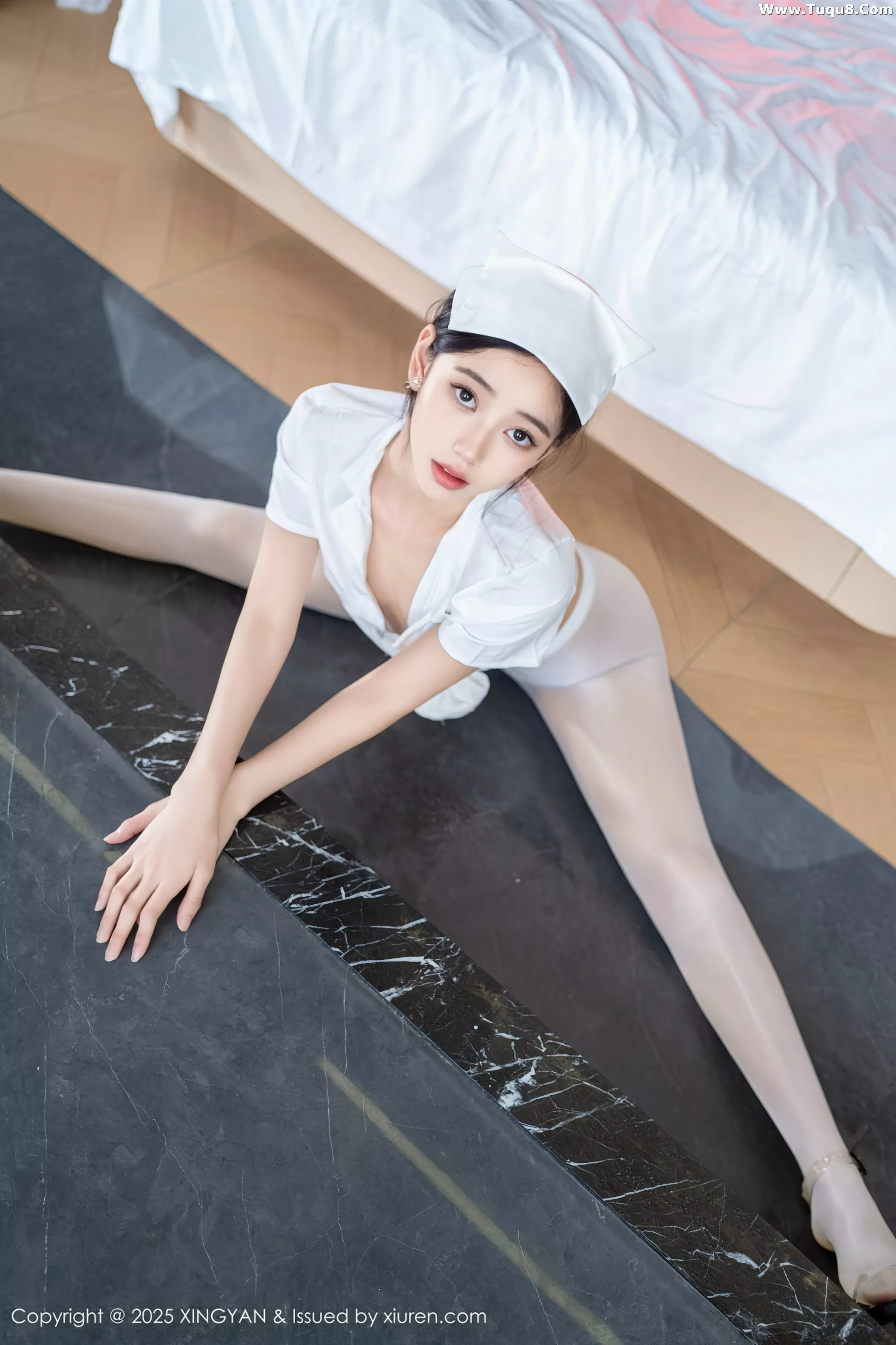 秀人集.com_[XINGYAN星颜社]VOL.371_模特时安安性感白色护士服配超薄无内白丝秀柔美身姿诱惑写真75P