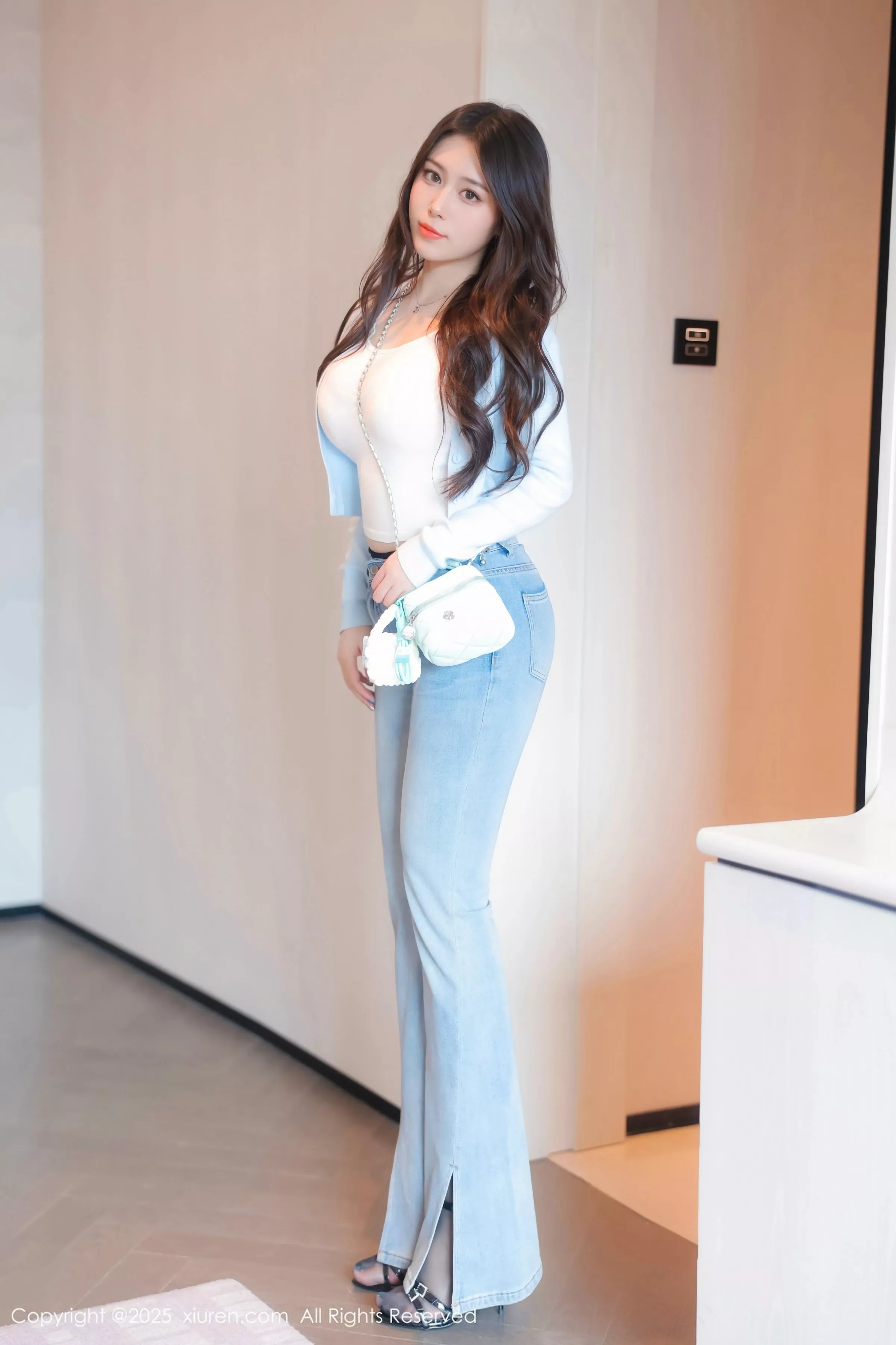 秀人集.com_[XiuRen秀人网]No.10450_模特蛋蛋宝性感粉色内衣配牛仔裤露超薄黑丝秀丰腴身材诱惑写真70P