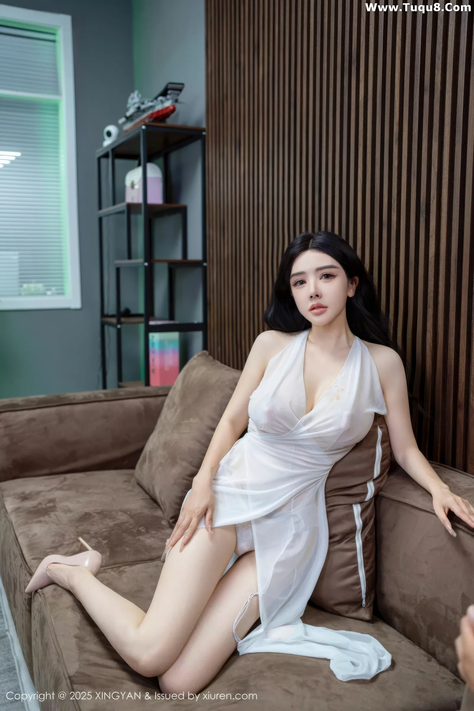 秀人集.com_[XINGYAN星颜社]VOL.372_模特潘思沁私房性感白色连衣短裙半脱秀巨乳肥臀撩人诱惑写真73P