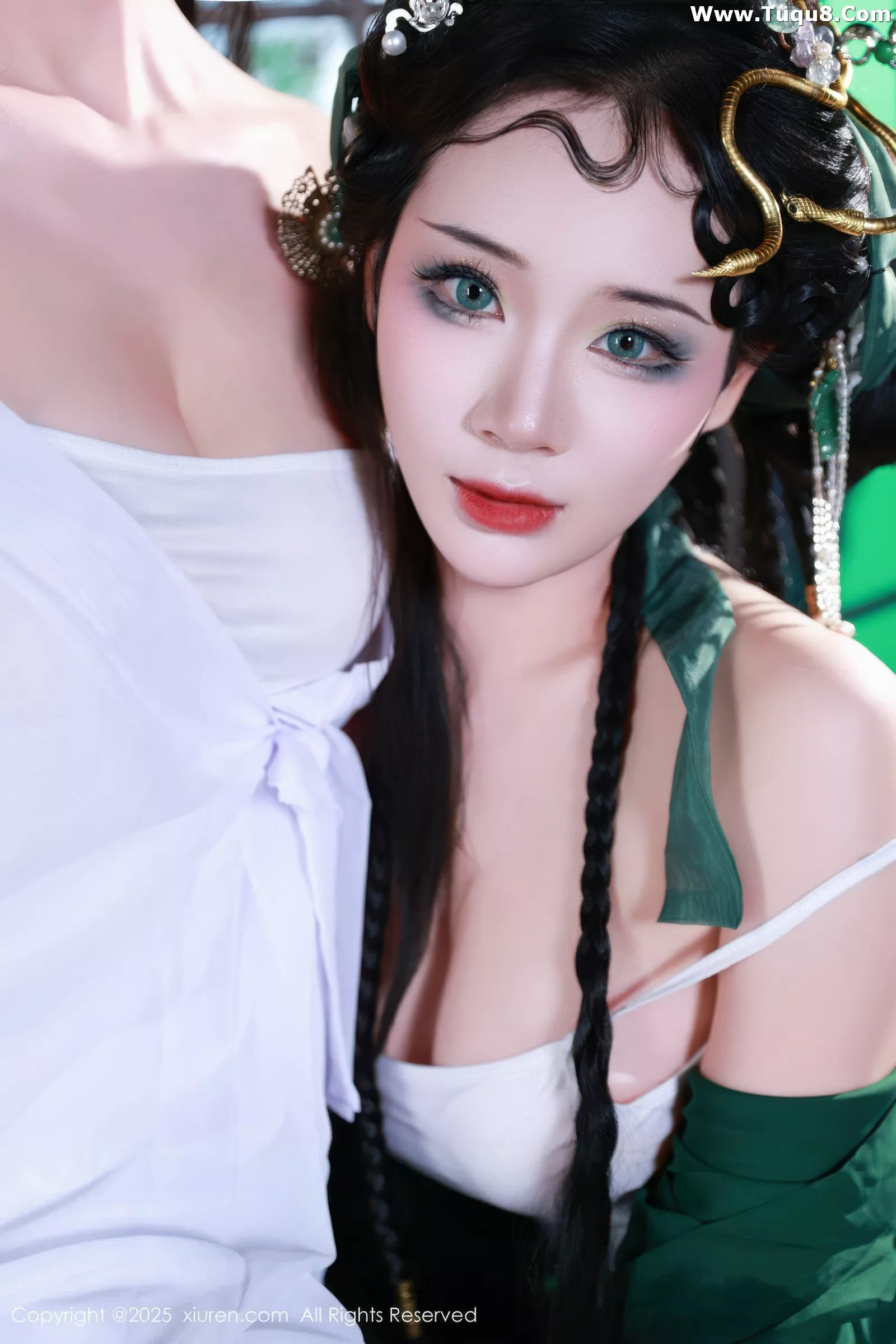 秀人集.com_[XiuRen秀人网]No.10561_模特南乔古风场景青蛇装扮性感低胸服饰秀完美身材诱惑写真88P