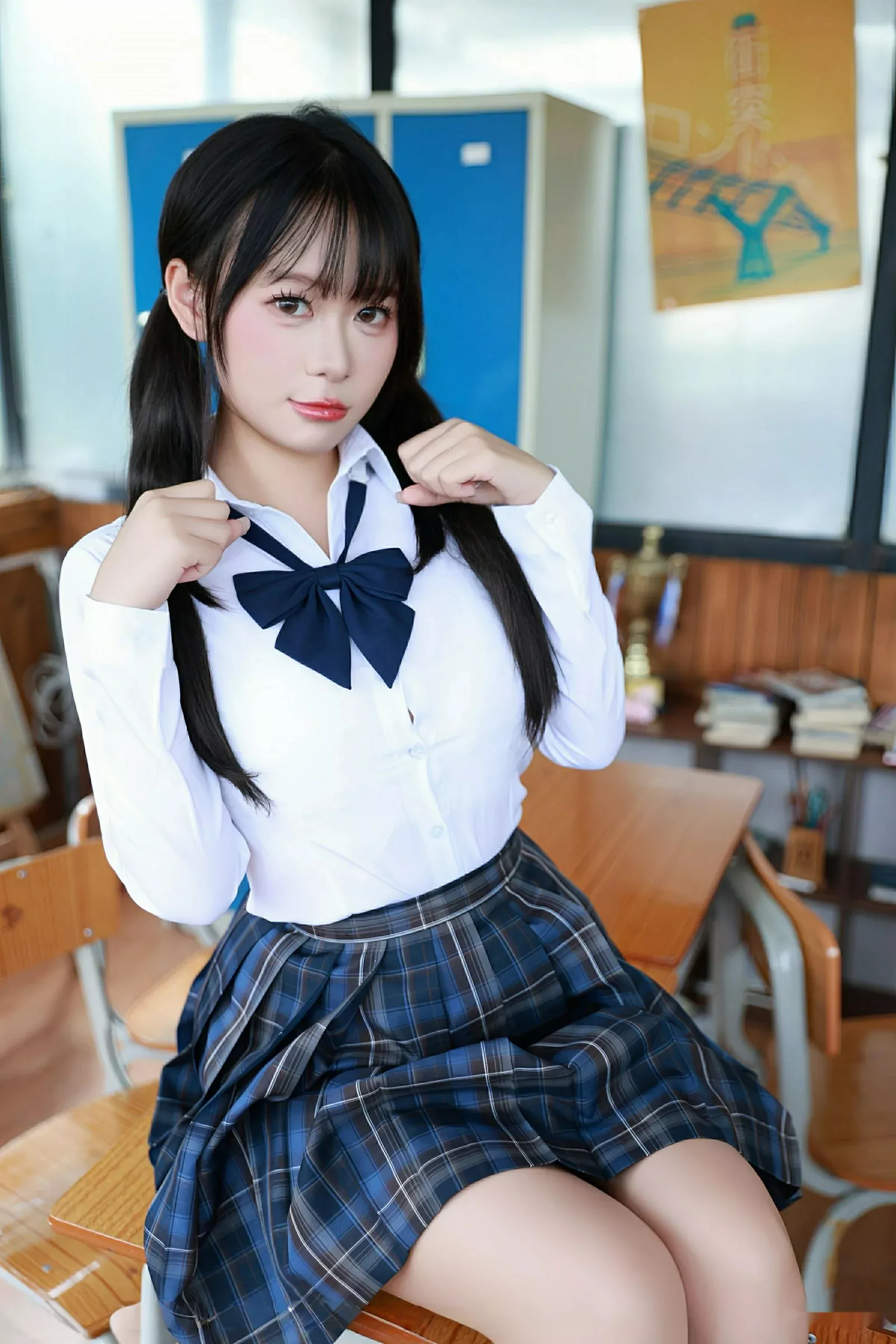 秀人集.com_[XiuRen秀人网]No.10602_新人模特水泽性感JK制服露肉色蕾丝内衣秀丰满身材迷人诱惑写真85P