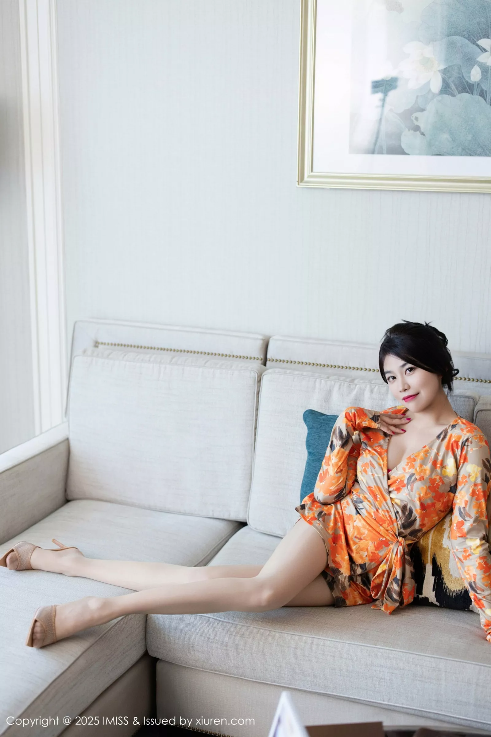 秀人集.com_[IMISS爱蜜社]Vol.796_女神许诺Sabrina连衣短裙露红色内衣配超薄肉丝秀美腿诱惑写真98P