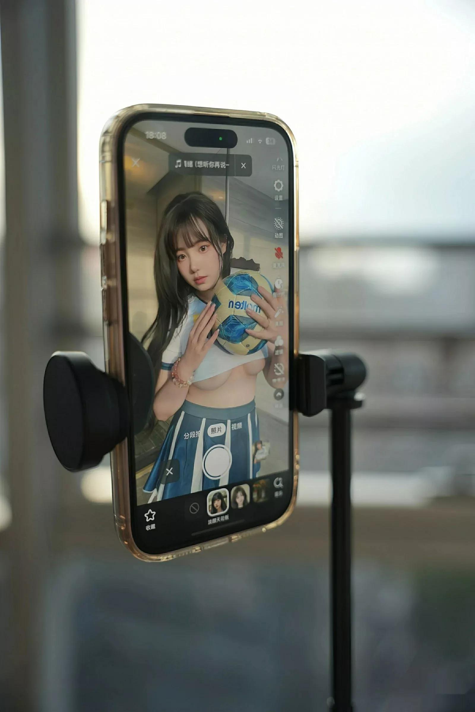 秀人集.com_[XiuRen秀人网]No.10606_模特软情性感半截足球队服配白色腿袜秀曼妙身姿撩人诱惑写真82P