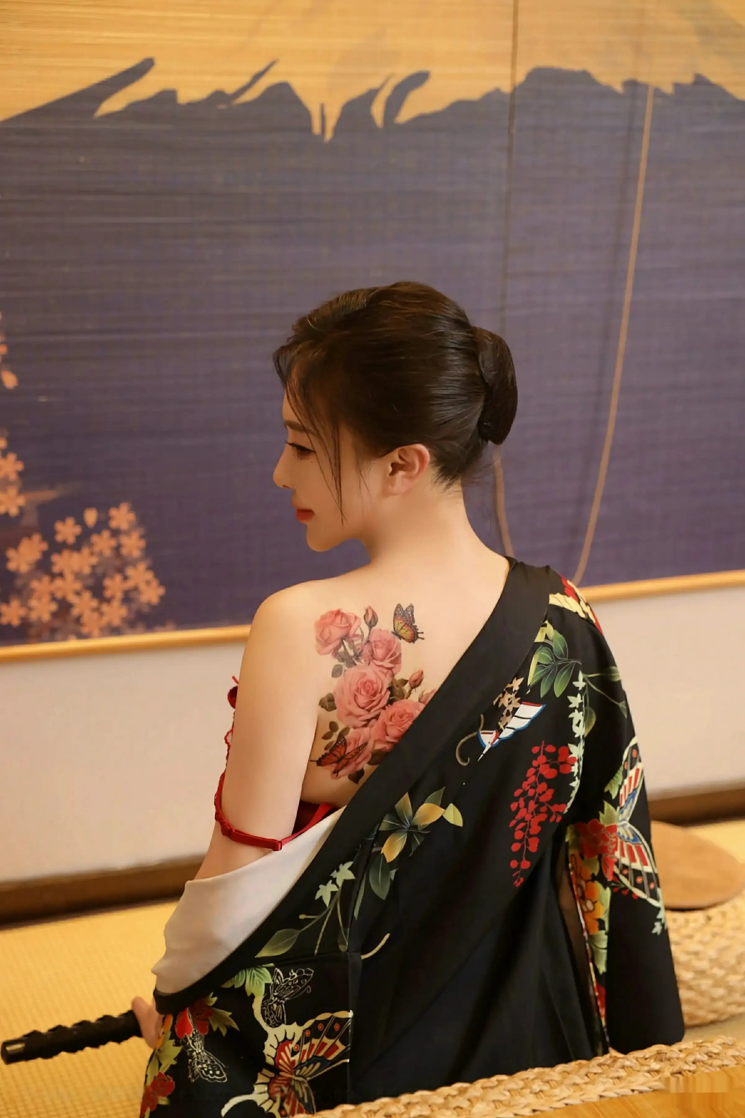 秀人集.com_[XiuRen秀人网]No.10627_模特苏一诺性感日系黑色服饰露红色内衣秀曼妙身材迷人诱惑写真80P