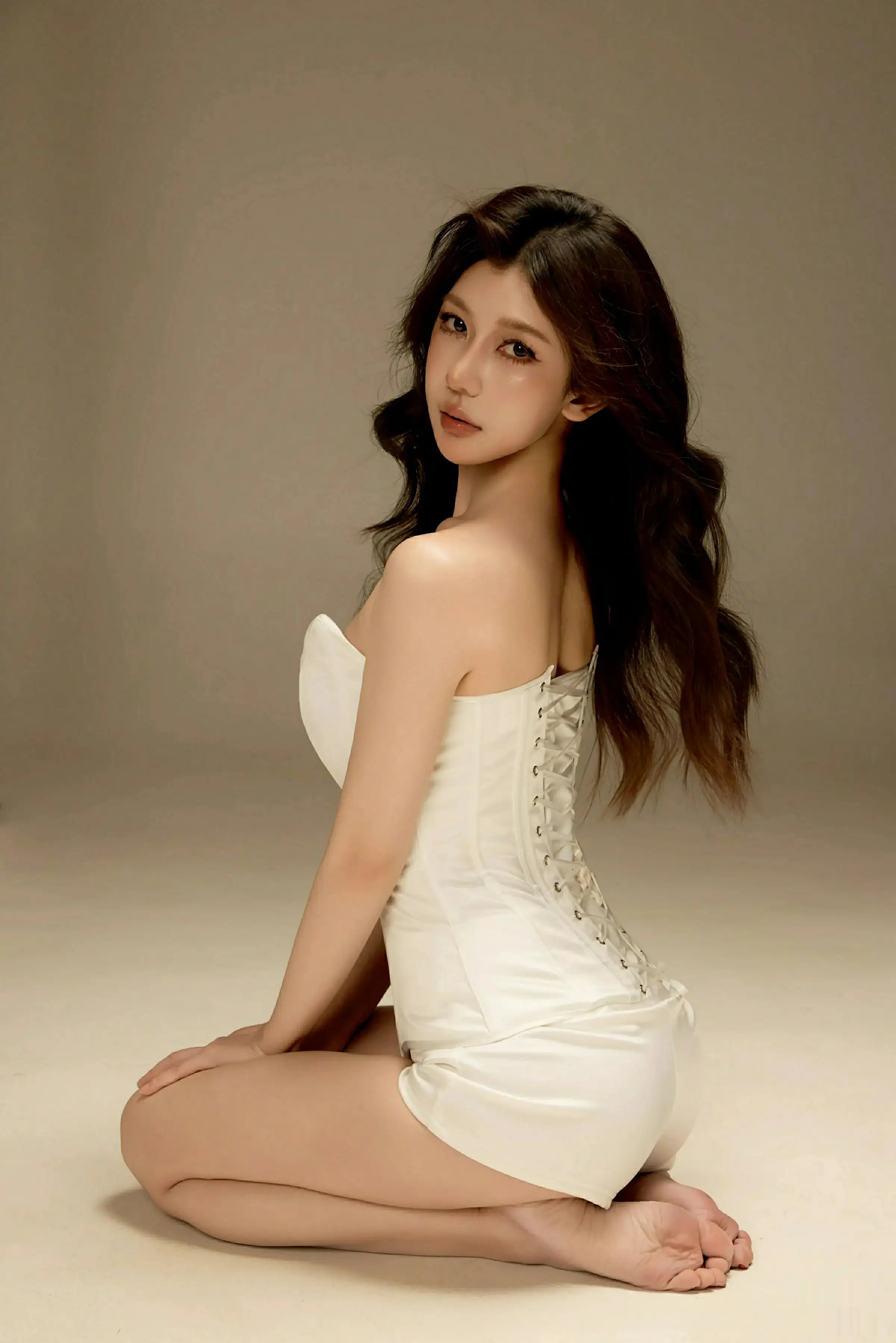 秀人集.com_[XiuRen秀人网]No.10629_模特尹甜甜性感白色短裤露白色蕾丝内衣秀完美身材诱惑写真78P