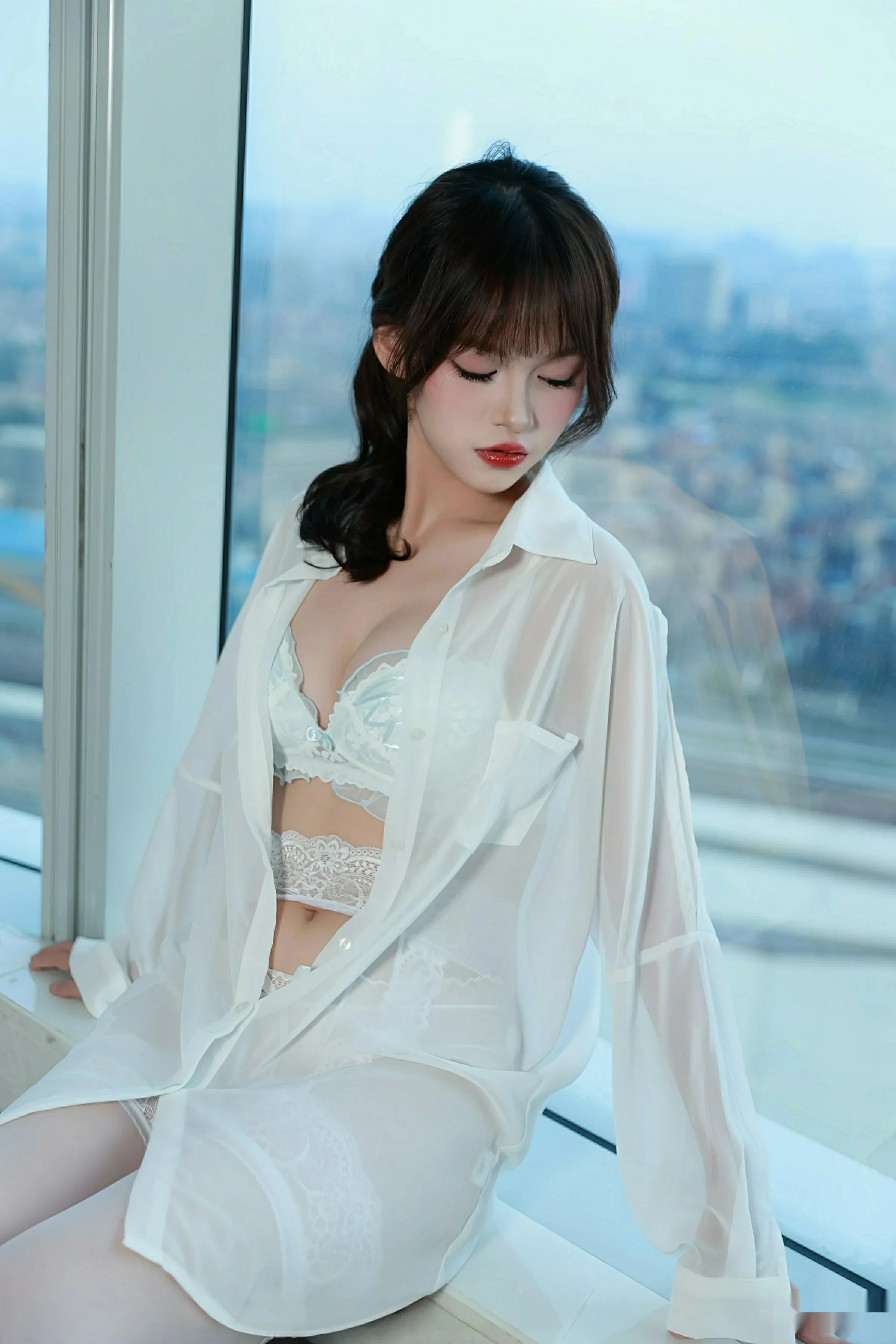 秀人集.com_[XiuRen秀人网]No.10642_模特糯咪性感白色衬衫露白色内衣配白丝吊袜秀完美身材诱惑写真80P