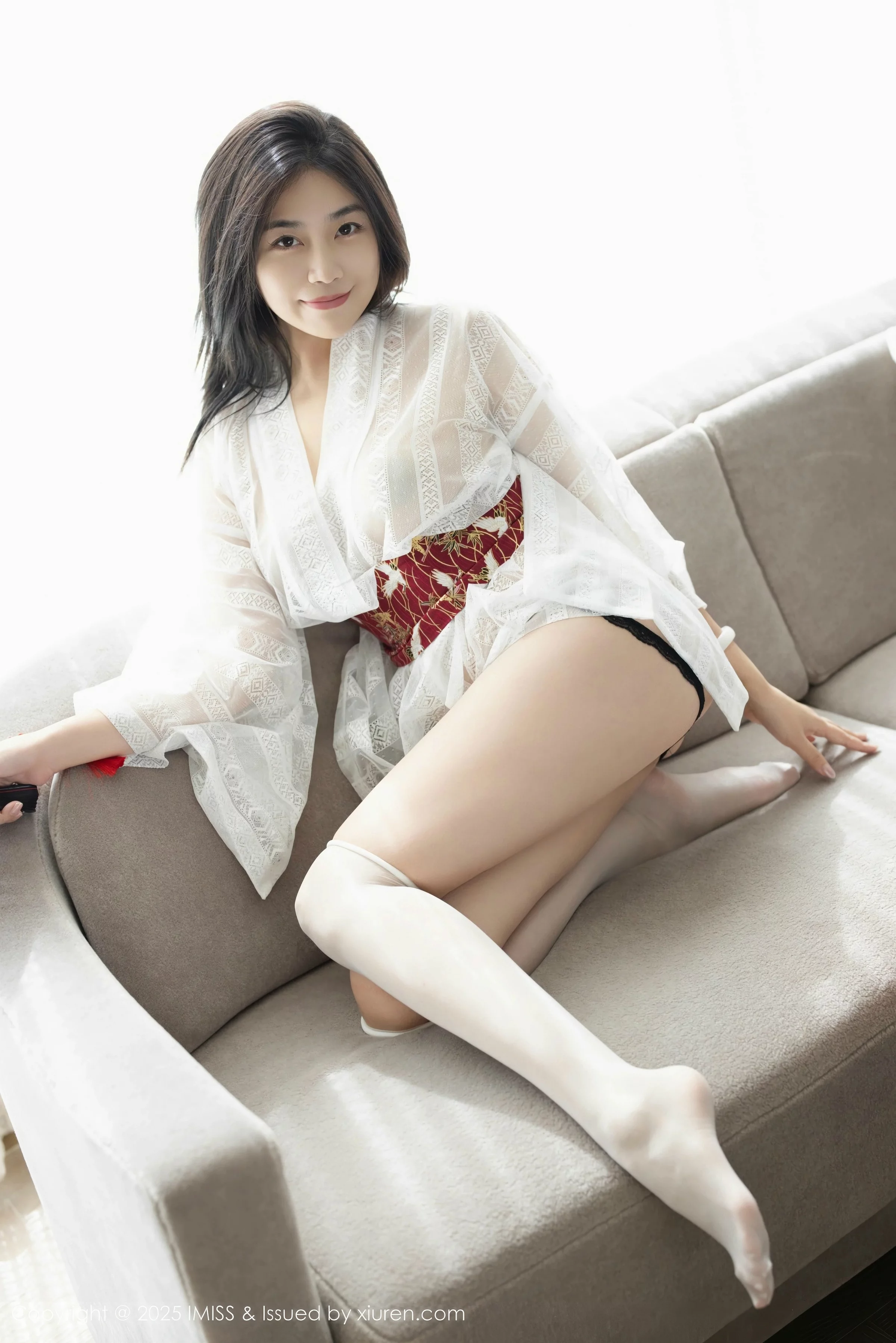 秀人集.com_[IMISS爱蜜社]Vol.798_女神许诺Sabrina性感轻透上衣配白色丝袜秀完美身材诱惑写真59P