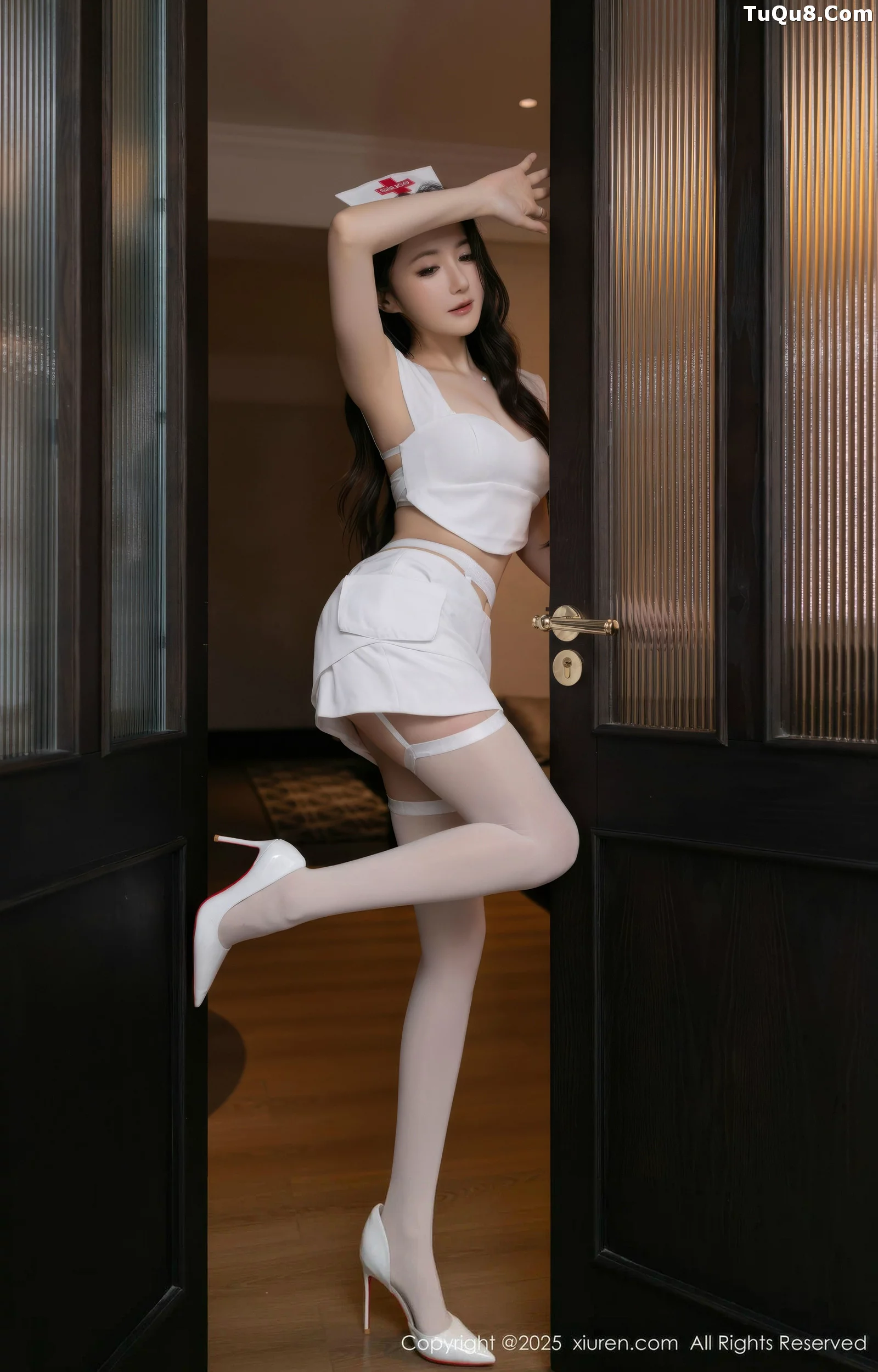 秀人集.com_[XiuRen秀人网]No.10711_模特鱼子酱Fish性感白色护士制服配白丝吊袜秀曼妙身姿诱惑写真74P